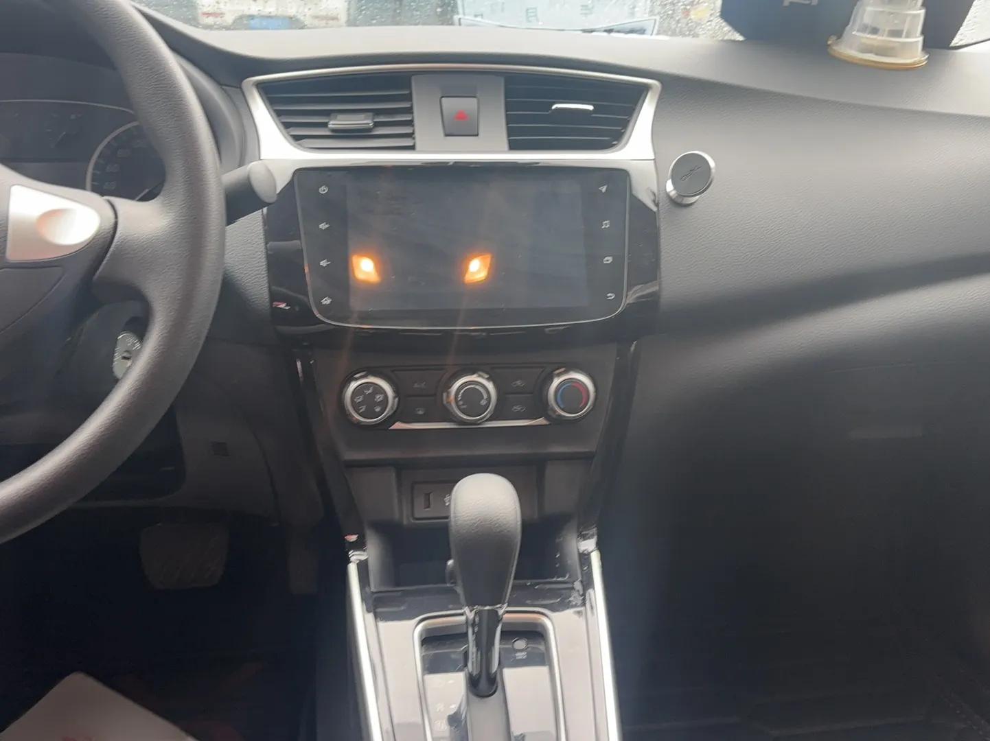 Nissan Sylphy 2021 Classic 1.6XL CVT Luxury Edition — миниатюра 10