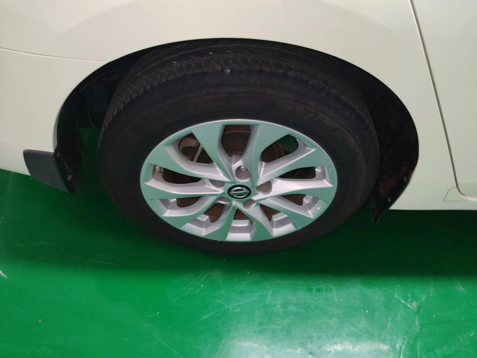 Nissan Sylphy 2019 1.6XV CVT Smart Connect Luxury Edition China VI Standard — миниатюра 10