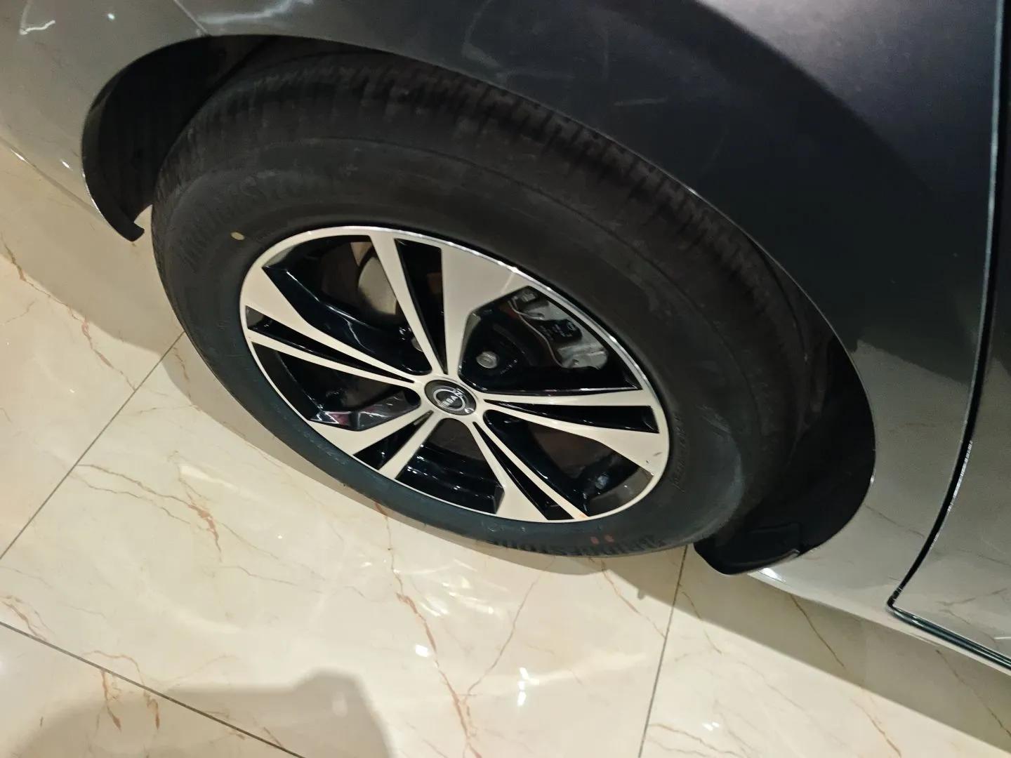 Nissan Sylphy 2023 Revised 1.6L CVT Enjoyment Edition — миниатюра 10