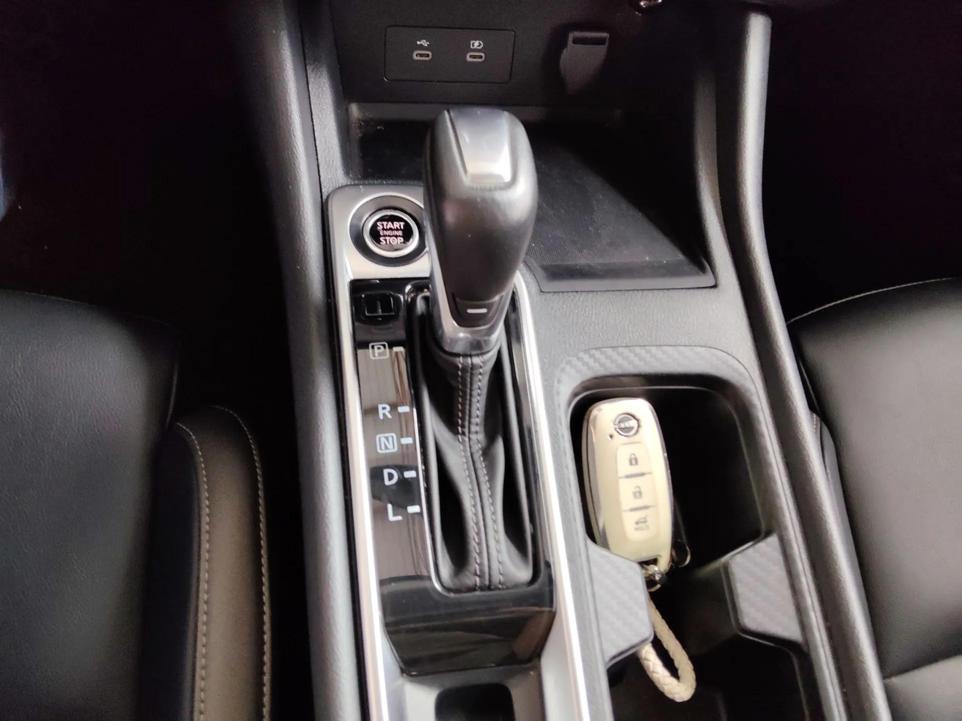 Nissan Sylphy 2023 1.6L CVT Enjoyment Edition — миниатюра 17