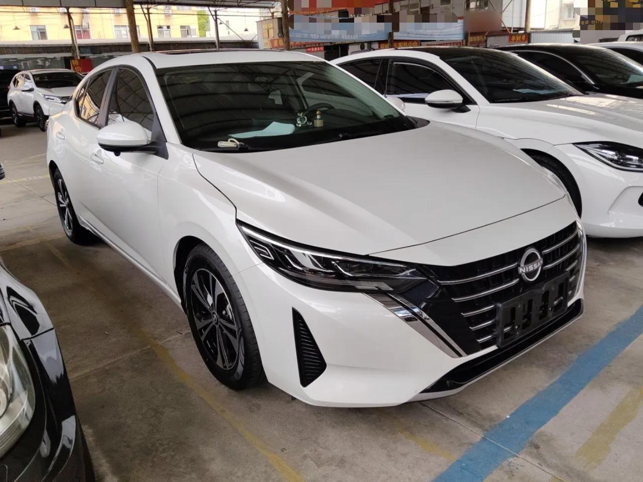 Nissan Sylphy 2023 1.6L CVT Enjoyment Edition — миниатюра 3