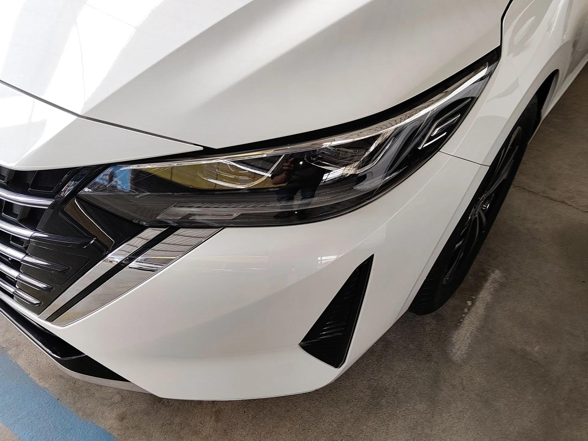 Nissan Sylphy 2023 1.6L CVT Enjoyment Edition — миниатюра 9