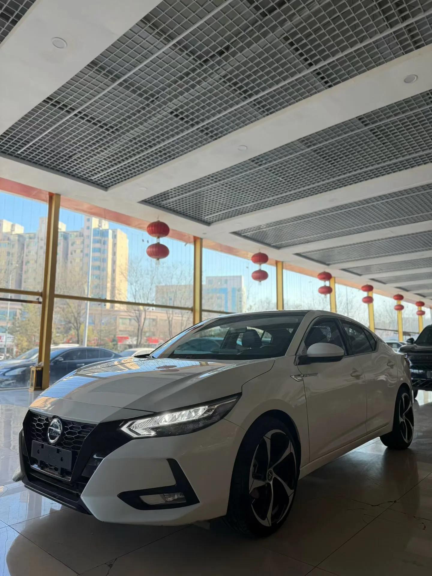 Nissan Sylphy 2022 1.6L XL CVT Enjoyment Edition — миниатюра 1