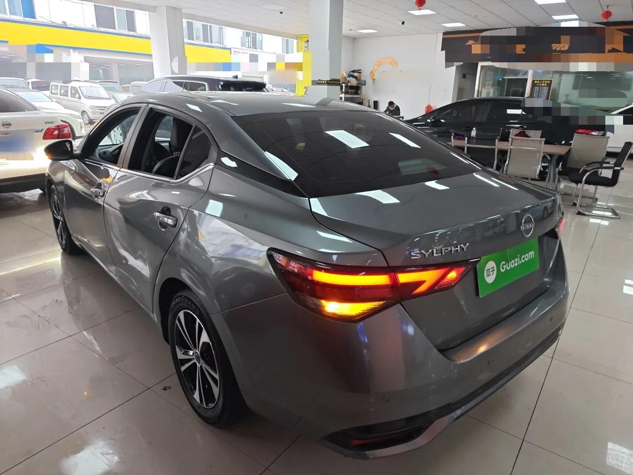Nissan Sylphy 2023 1.6L CVT Enjoyment Edition — миниатюра 4