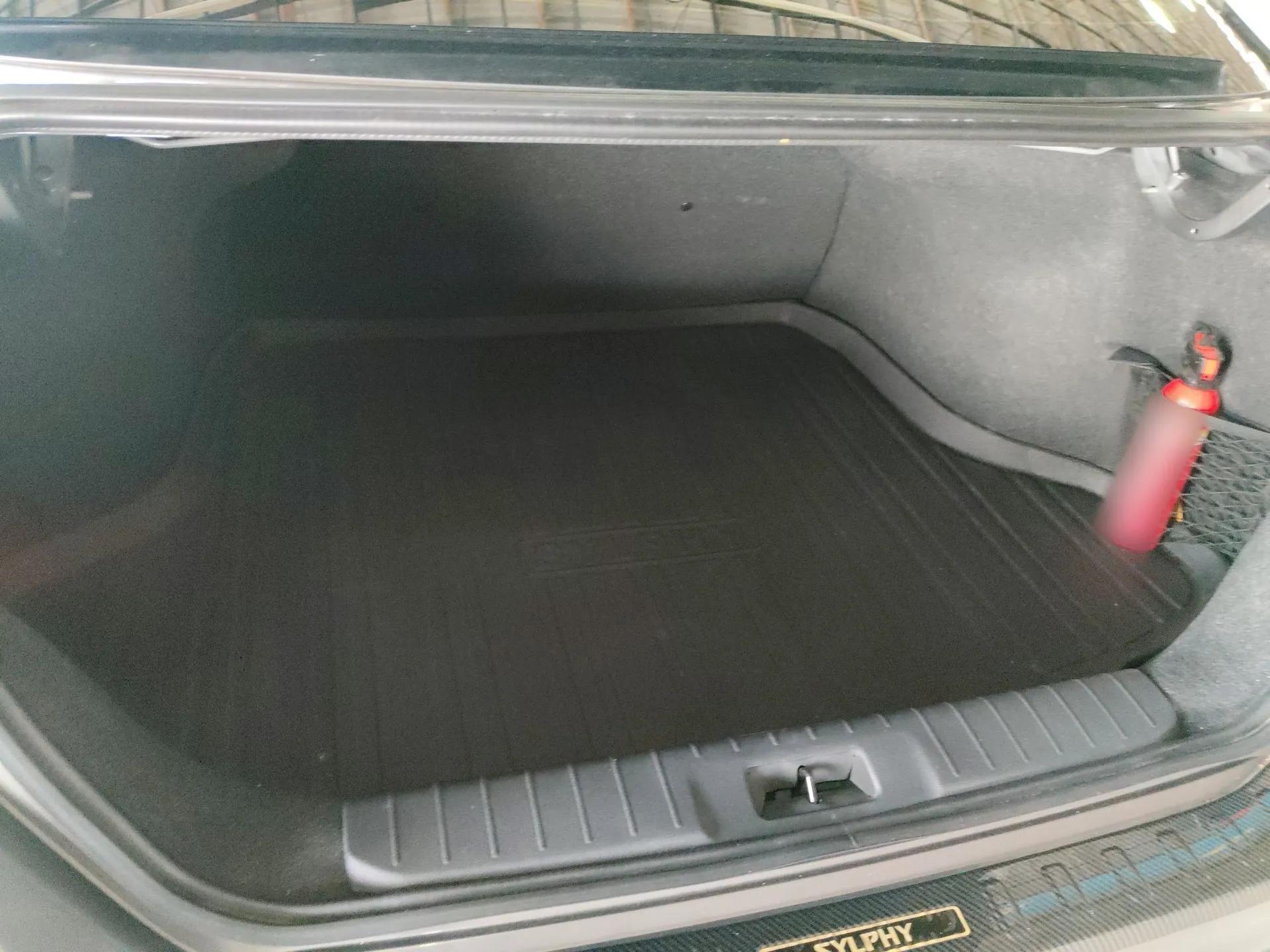 Nissan Sylphy 2023 1.6L CVT Enjoyment Edition — миниатюра 24