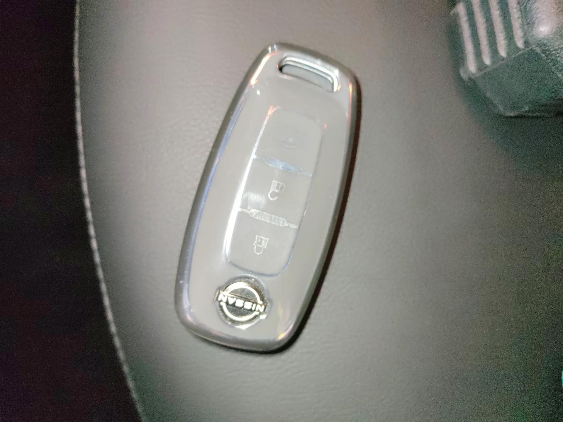 Nissan Sylphy 2023 1.6L CVT Enjoyment Edition — миниатюра 25