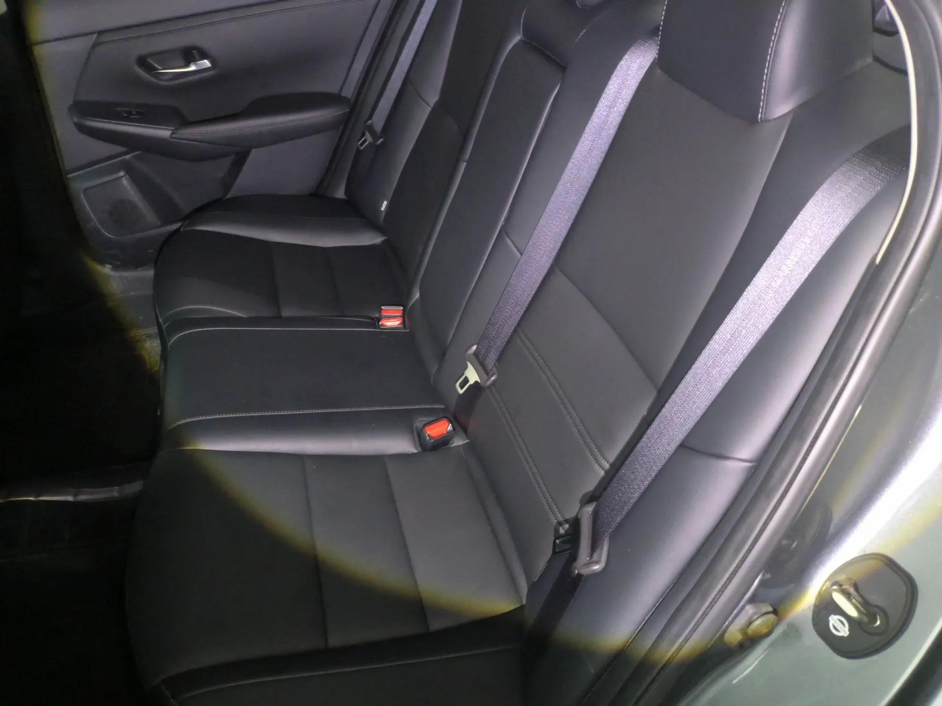 Nissan Sylphy 2023 Revised 1.6L CVT Enjoyment Edition — миниатюра 20