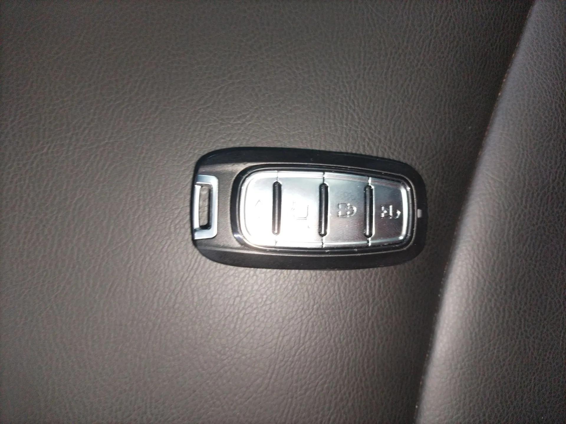 Nissan Sylphy 2022 1.6L XL CVT Enjoyment Edition — миниатюра 12