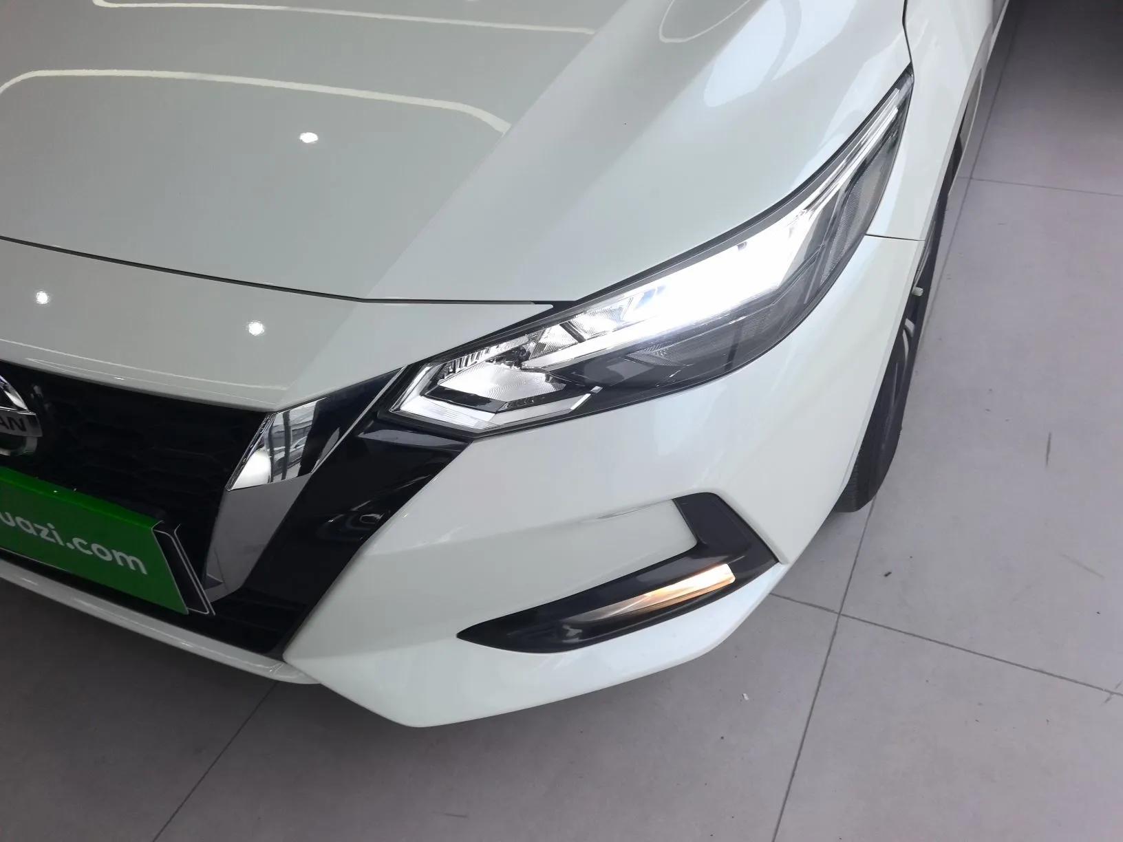 Nissan Sylphy 2022 1.6L XL CVT Enjoyment Edition — миниатюра 5