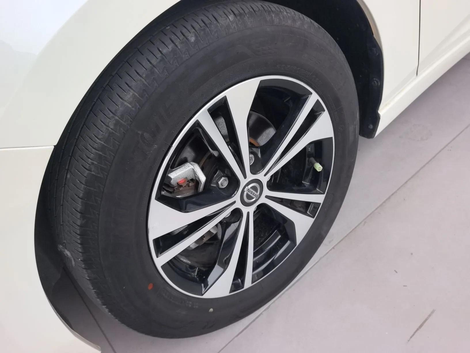 Nissan Sylphy 2022 1.6L XL CVT Enjoyment Edition — миниатюра 9