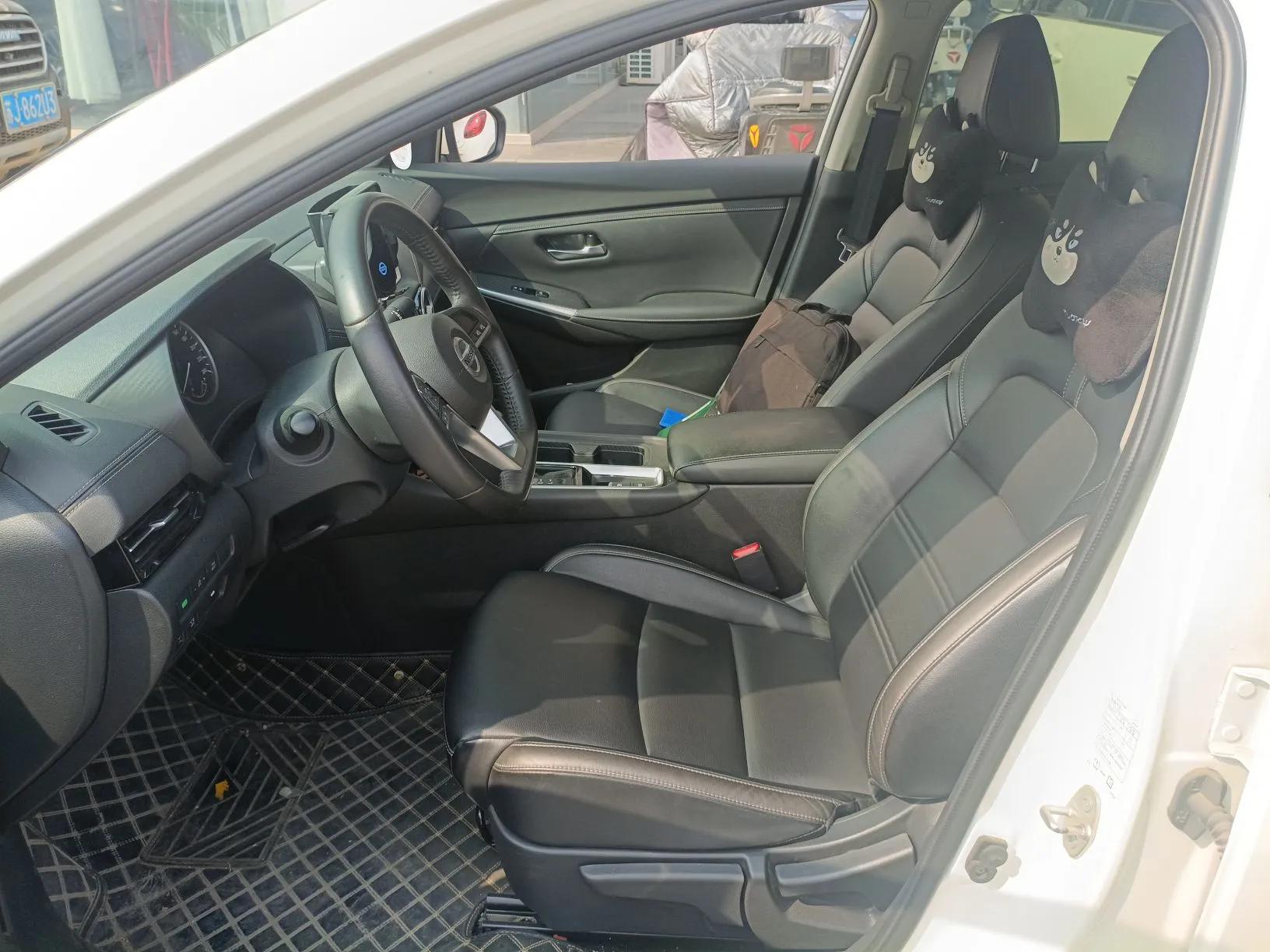 Nissan Sylphy 2022 1.6L XL CVT Enjoyment Edition — миниатюра 12