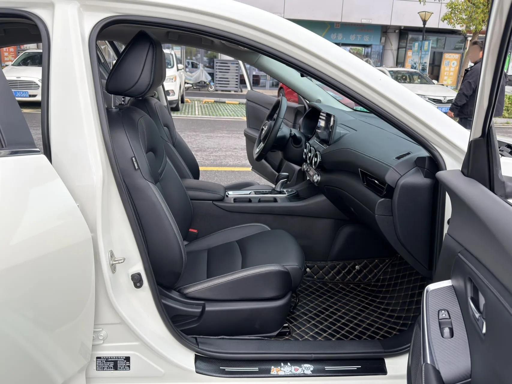Nissan Sylphy 2022 1.6L XL CVT Enjoyment Edition — миниатюра 17