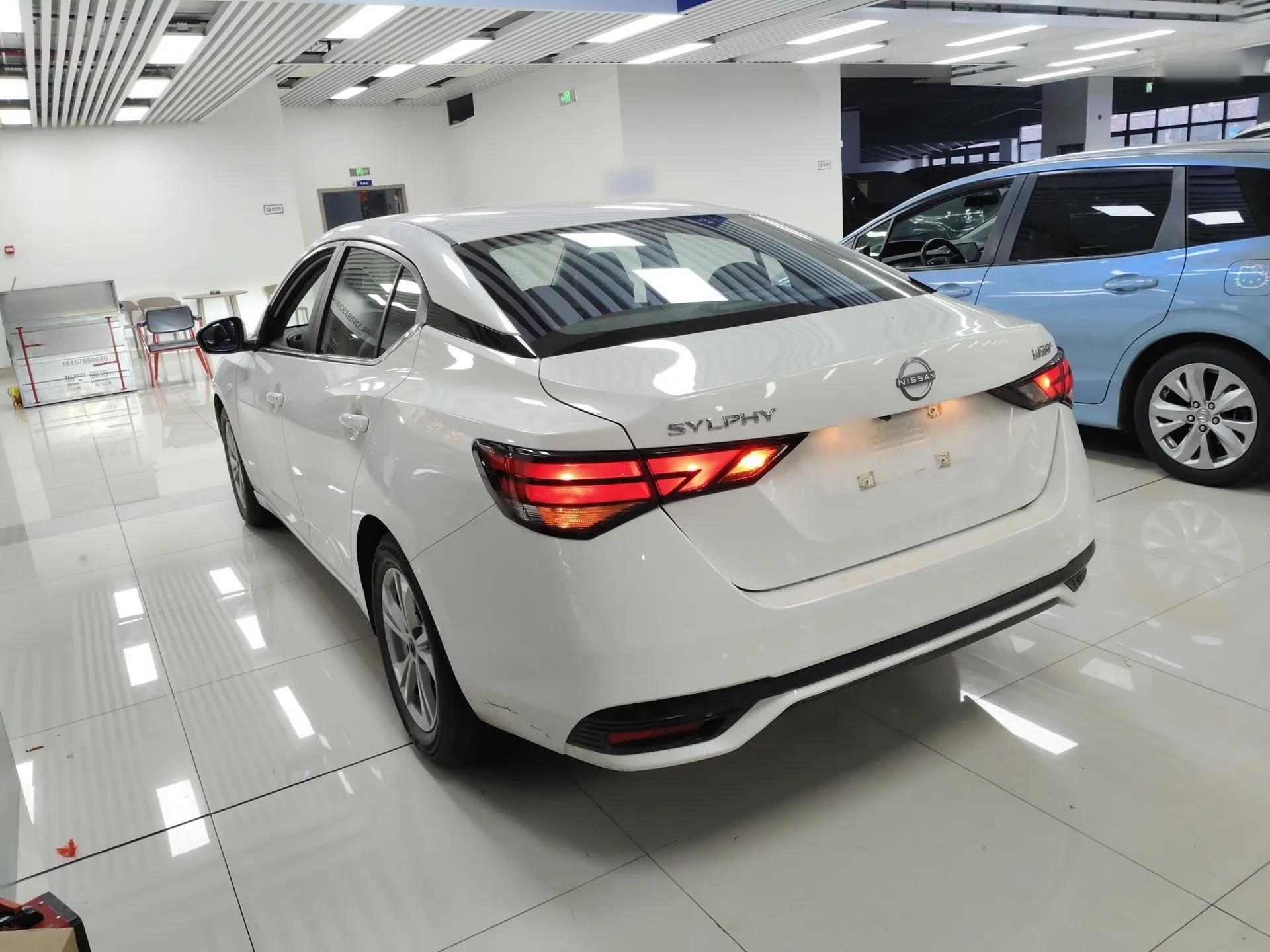 Nissan Sylphy 2025 1.6L CVT Genuine Edition — миниатюра 4