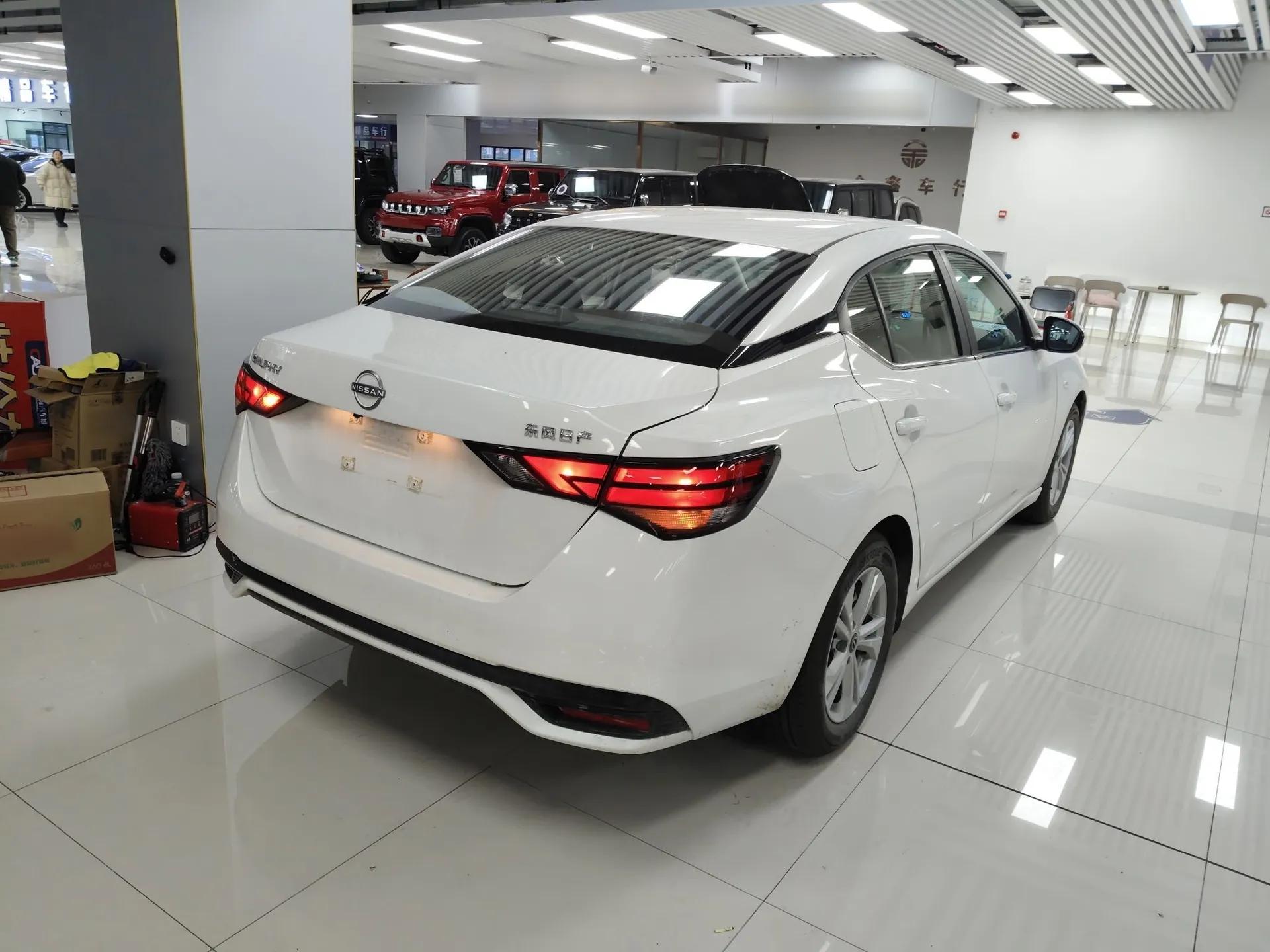 Nissan Sylphy 2025 1.6L CVT Genuine Edition — миниатюра 6