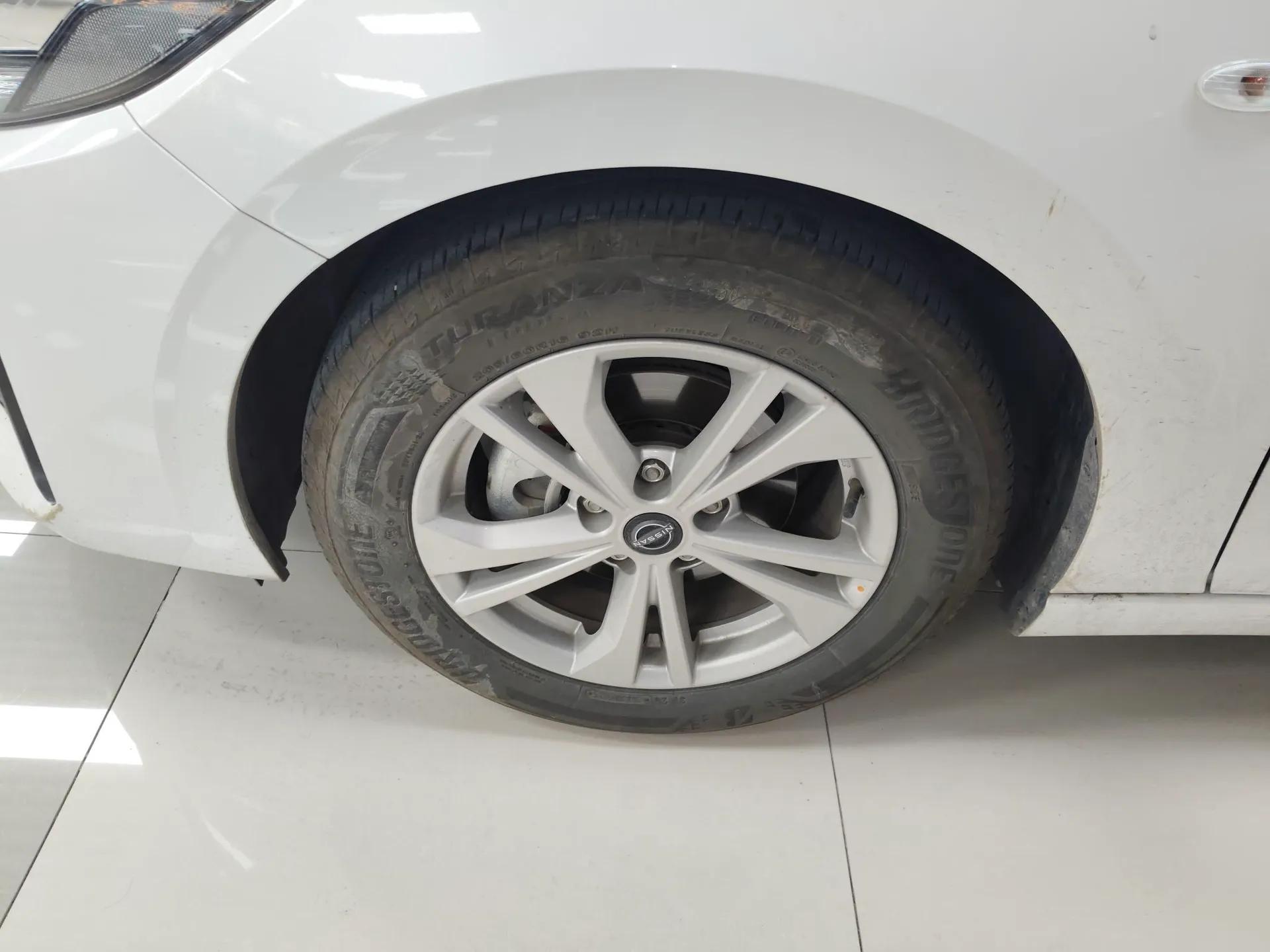 Nissan Sylphy 2025 1.6L CVT Genuine Edition — миниатюра 8