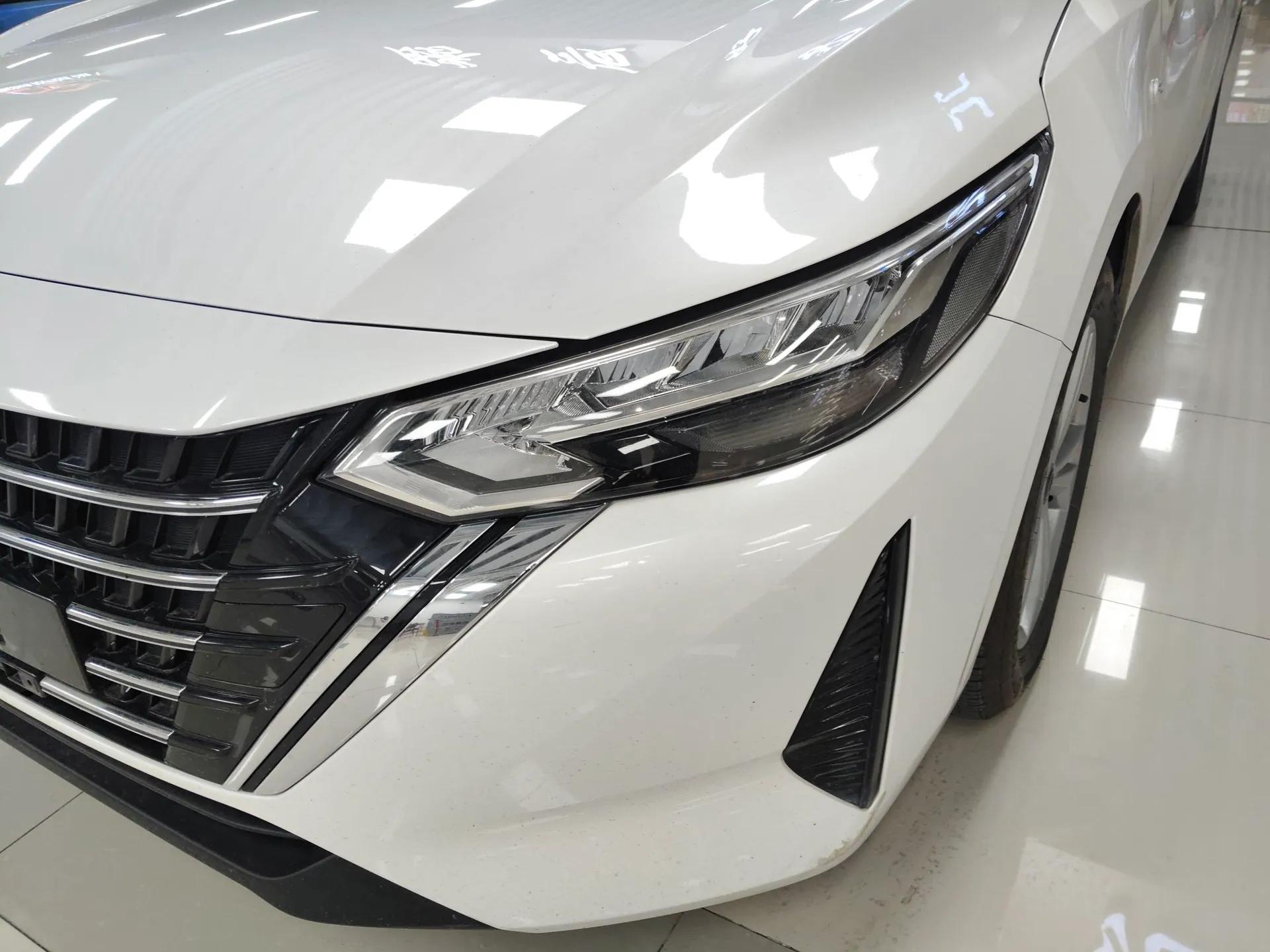 Nissan Sylphy 2025 1.6L CVT Genuine Edition — миниатюра 9