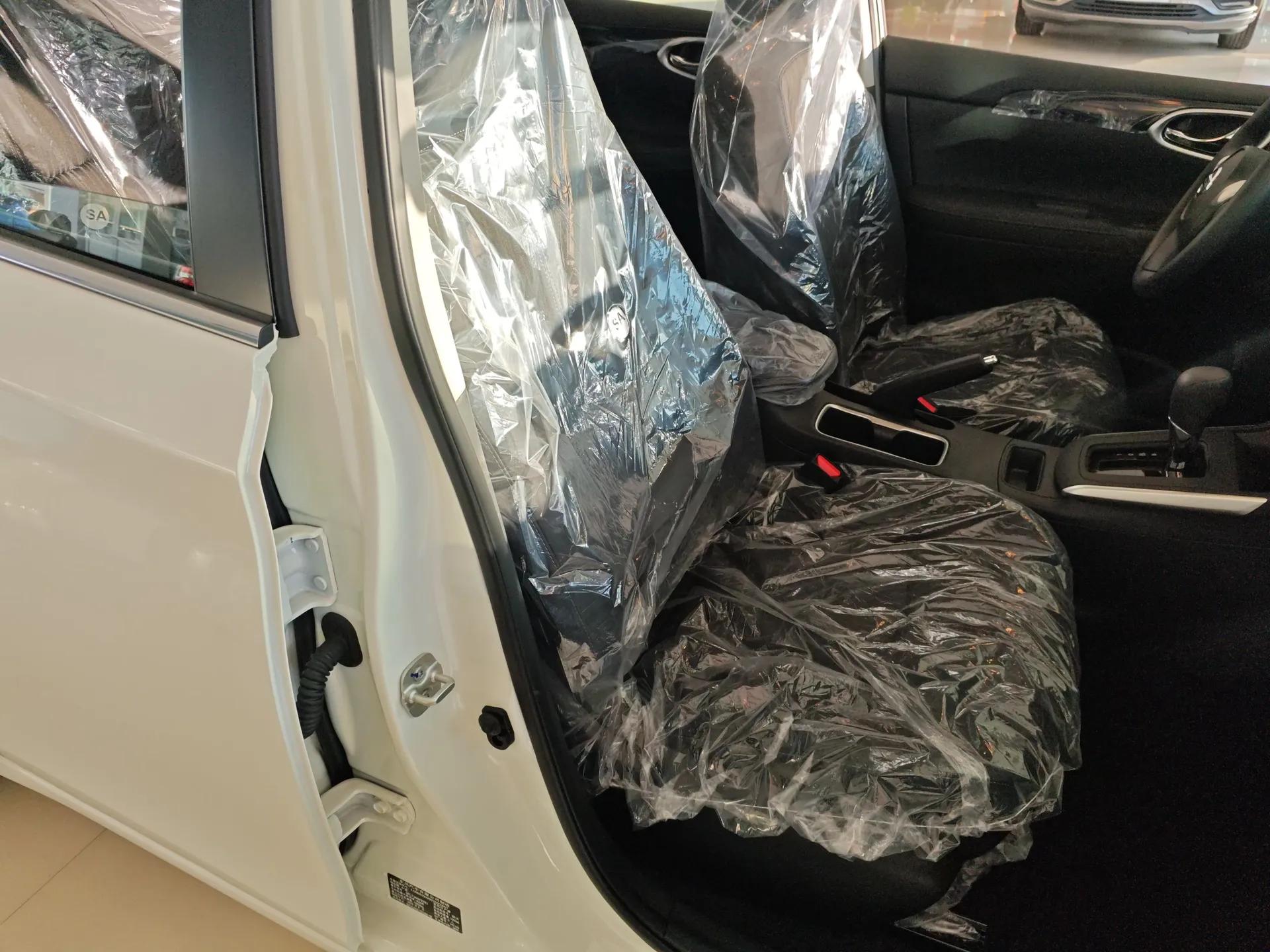 Nissan Sylphy 2024 Facelifted Three Classic 1.6XE CVT Comfort Edition — миниатюра 23