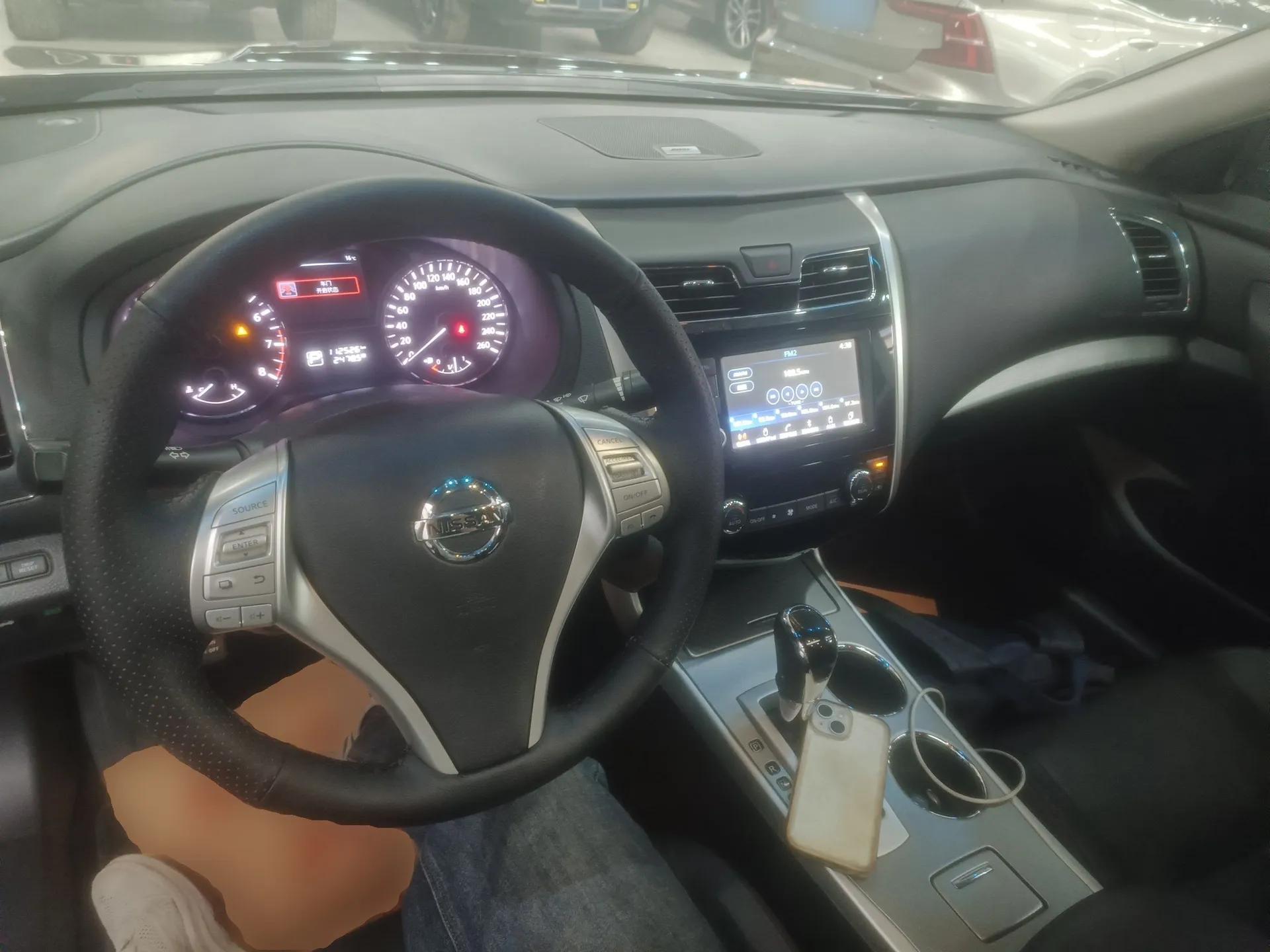 Nissan Teana 2016 2.0L XL Comfort Edition — миниатюра 13