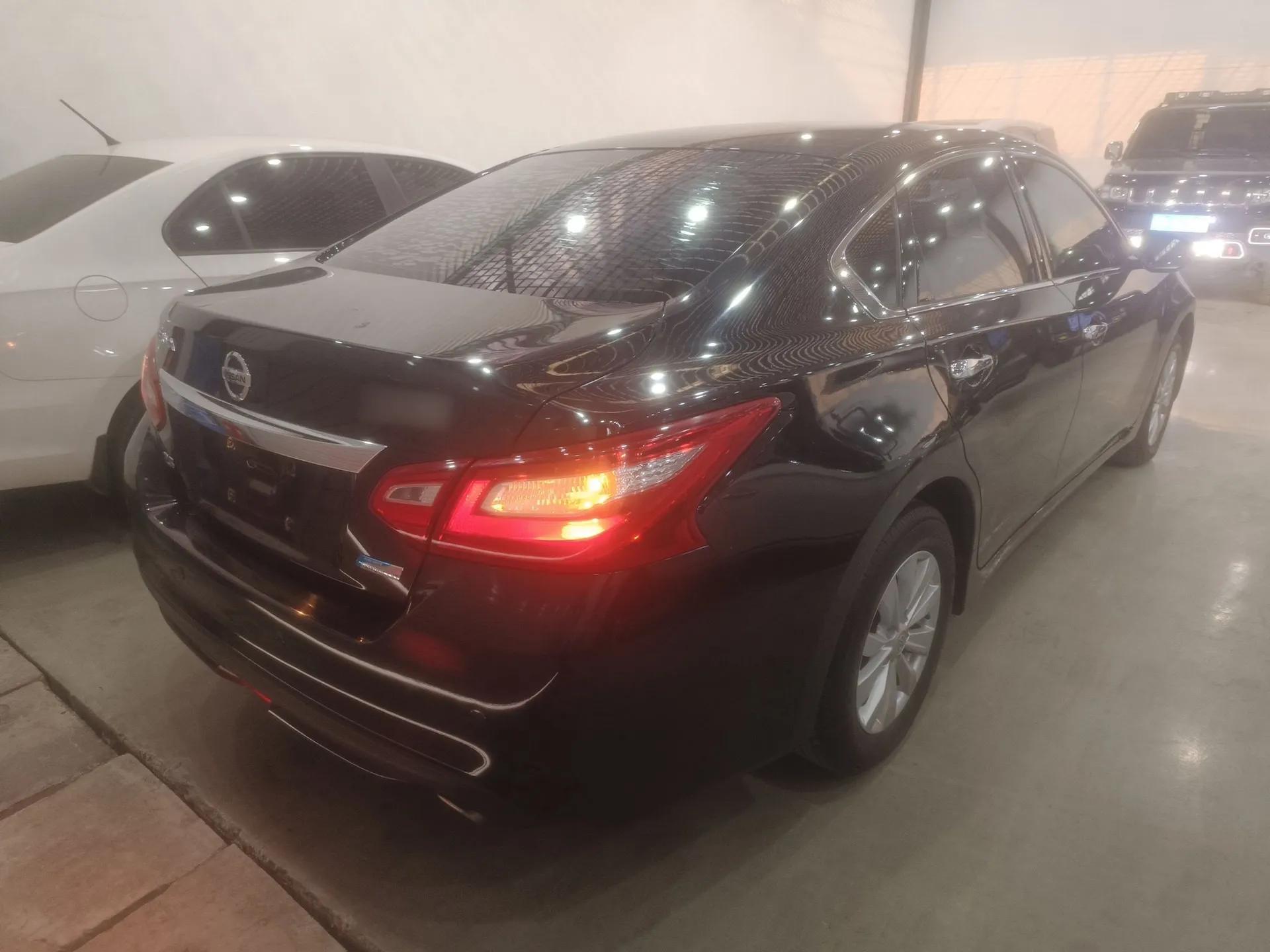 Nissan Teana 2016 2.0L XL Comfort Edition — миниатюра 6