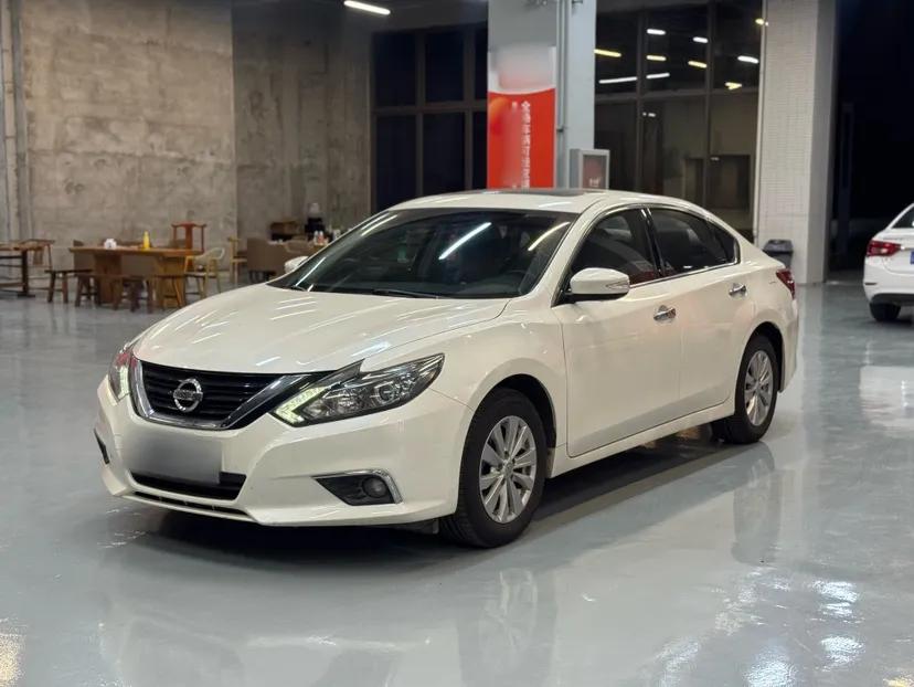 Nissan Teana 2018 2.0L XL Smart Upgrade Edition — миниатюра 1