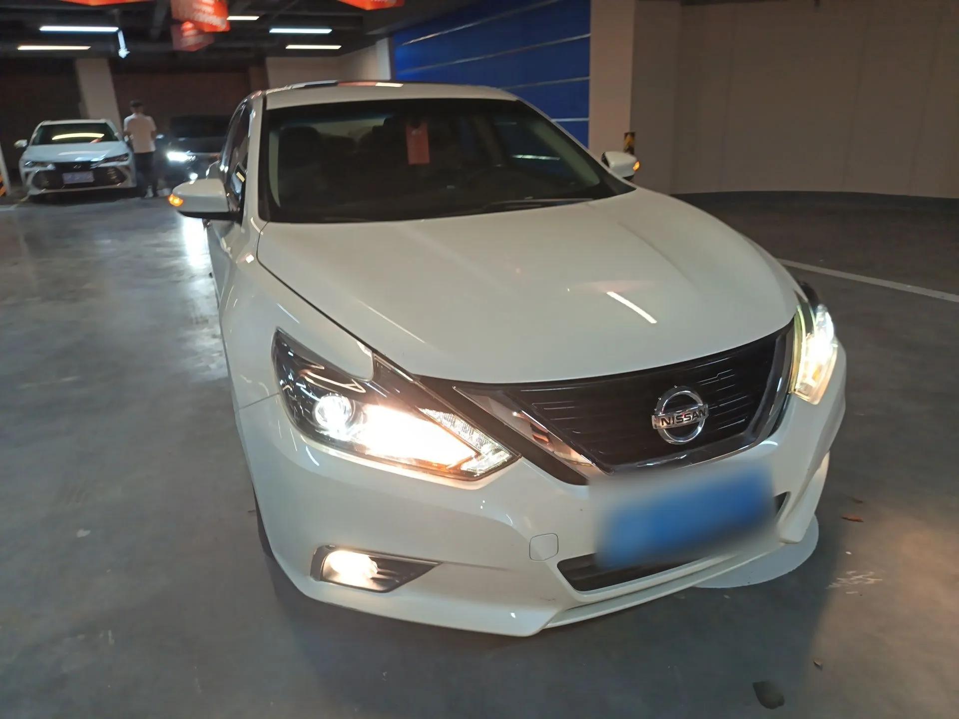Nissan Teana 2018 2.0L XL Smart Upgrade Edition — миниатюра 6