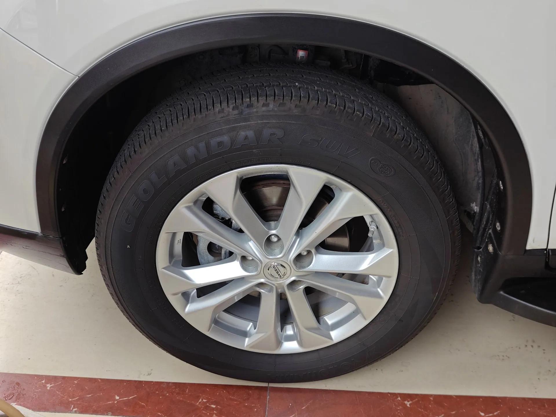 Nissan X-Trail 2014 2.0L CVT Comfort Edition 2WD — миниатюра 8