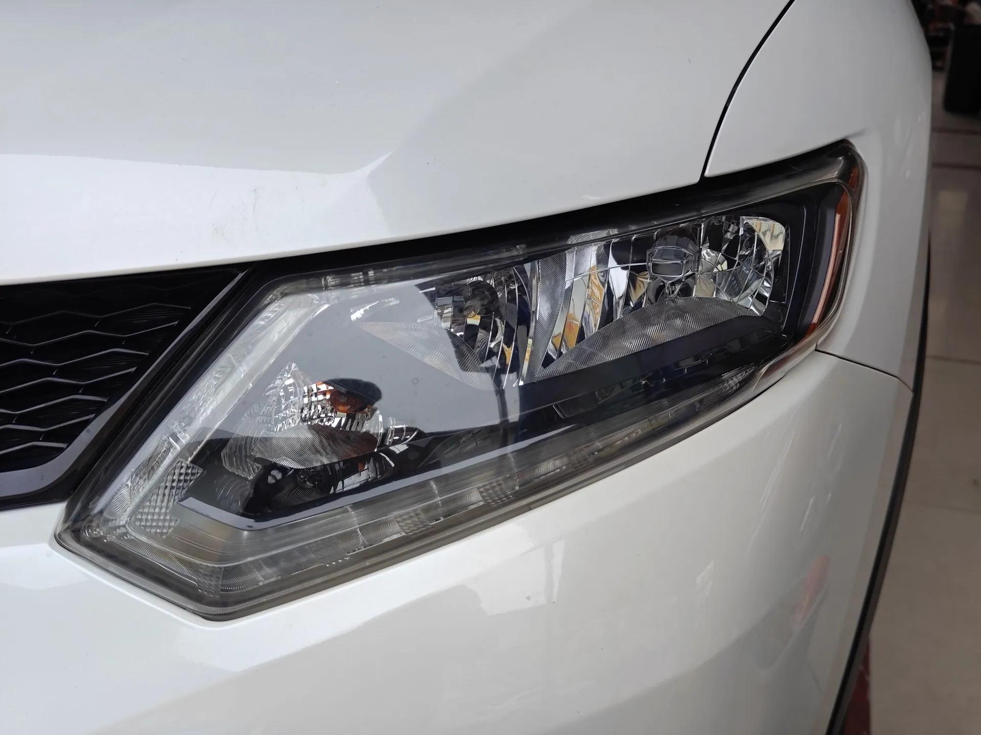 Nissan X-Trail 2014 2.0L CVT Comfort Edition 2WD — миниатюра 9