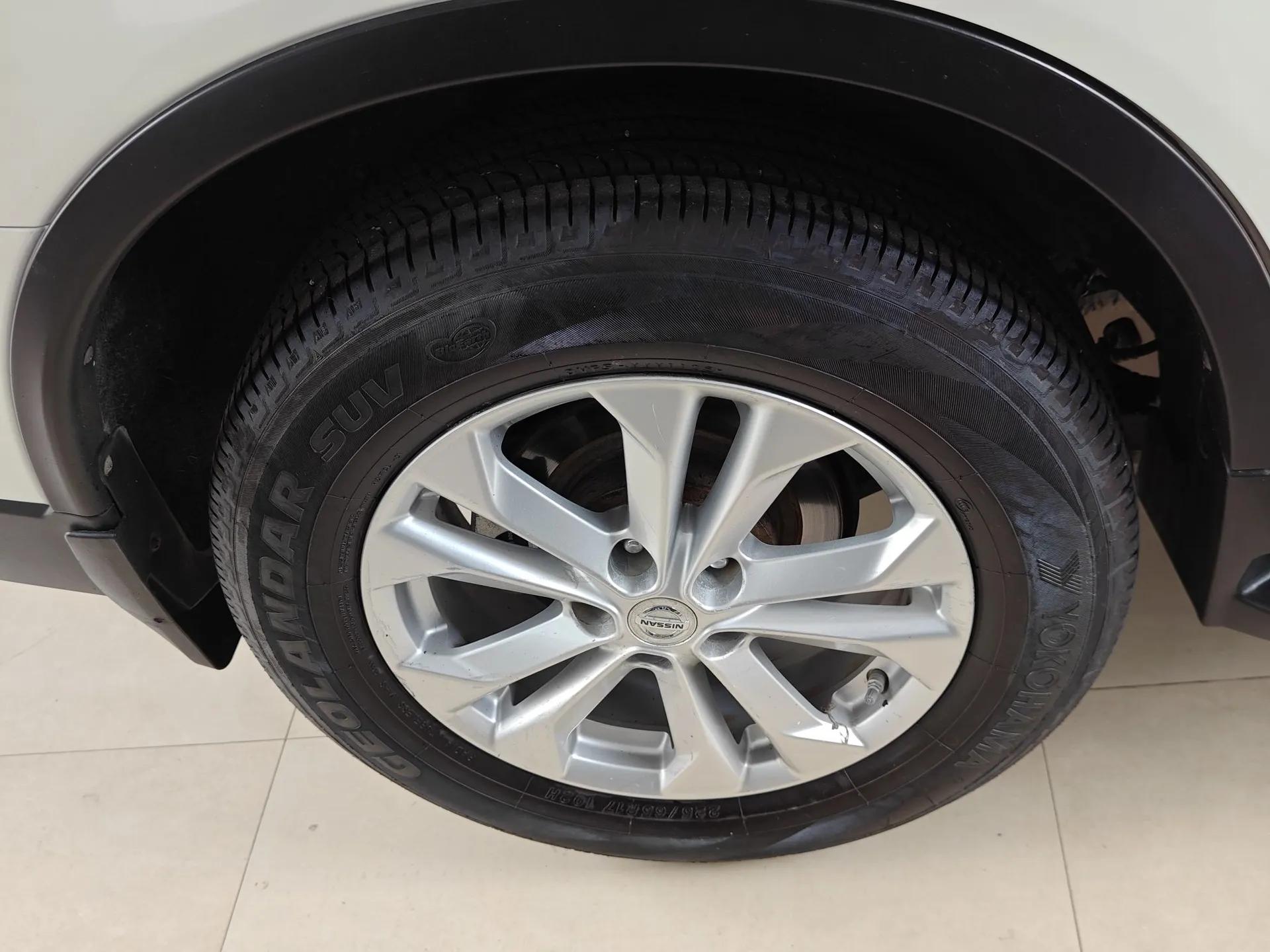 Nissan X-Trail 2014 2.0L CVT Comfort Edition 2WD — миниатюра 10