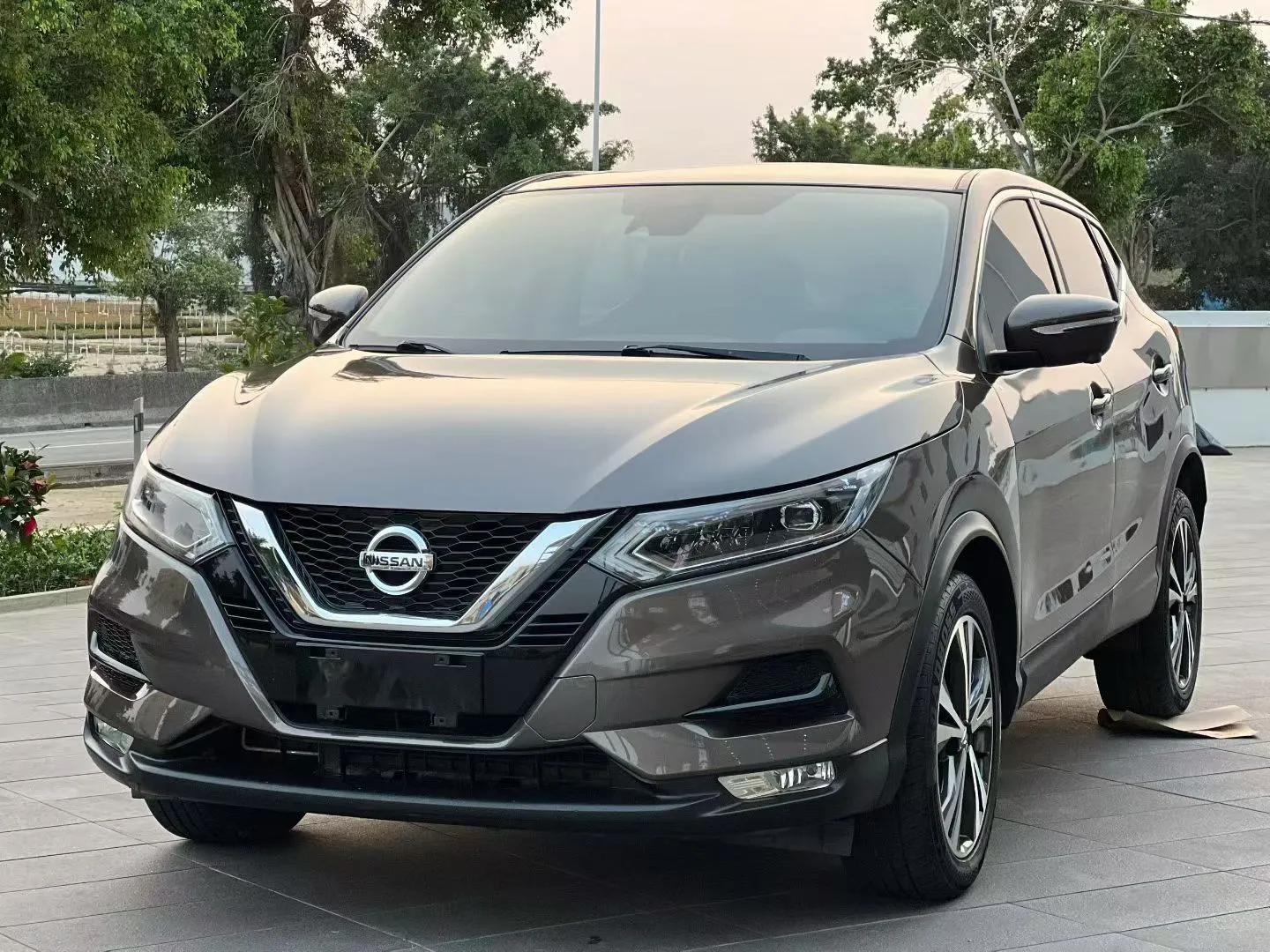 Nissan Qashqai 2019 2.0L CVT Luxury Edition — миниатюра 1