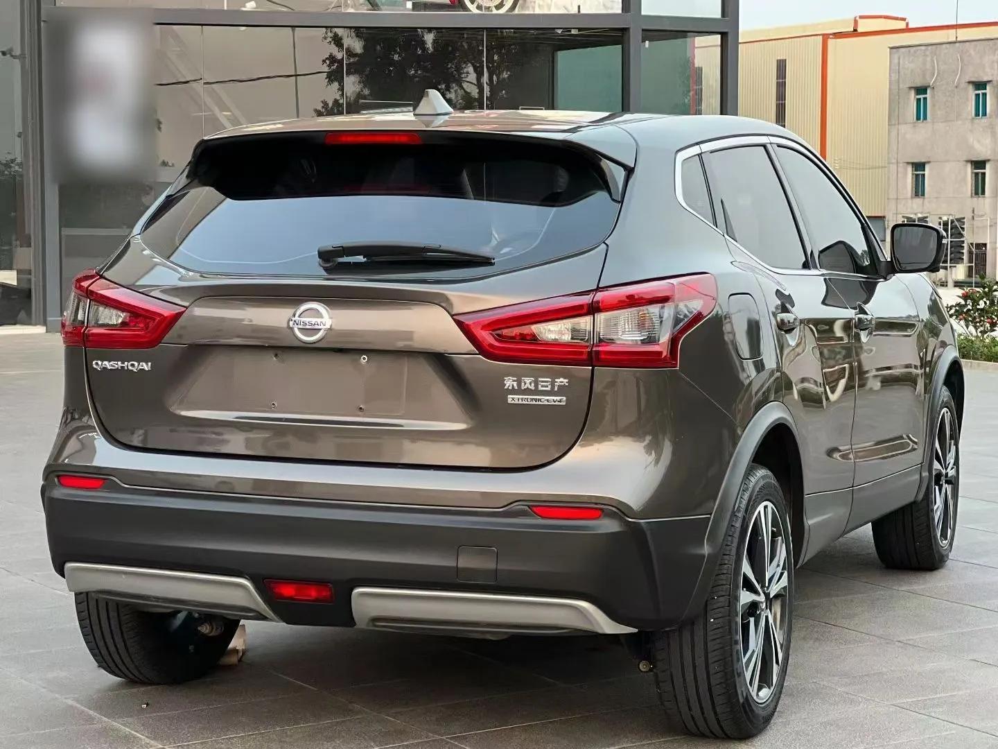 Nissan Qashqai 2019 2.0L CVT Luxury Edition — миниатюра 2