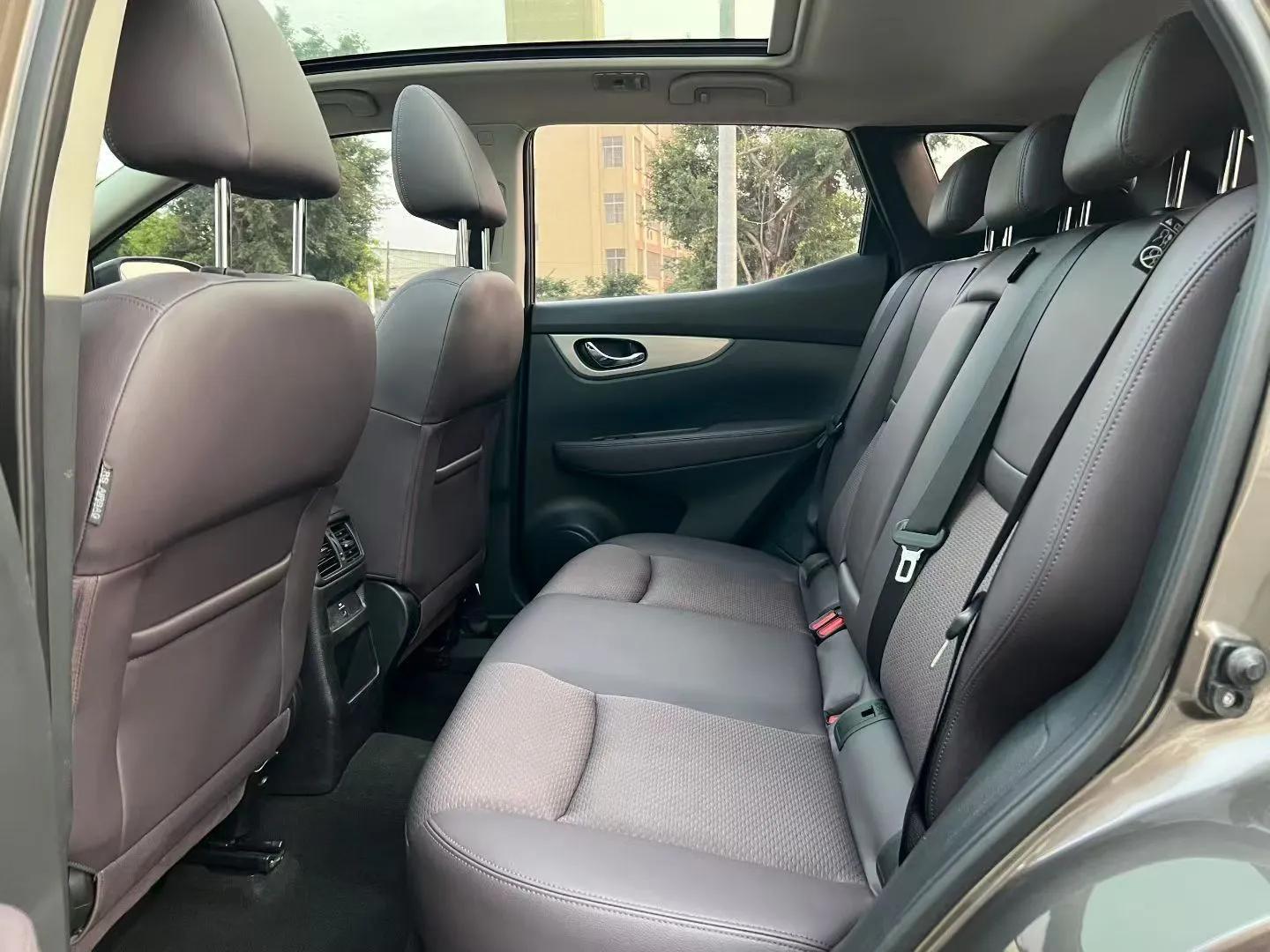Nissan Qashqai 2019 2.0L CVT Luxury Edition — миниатюра 11