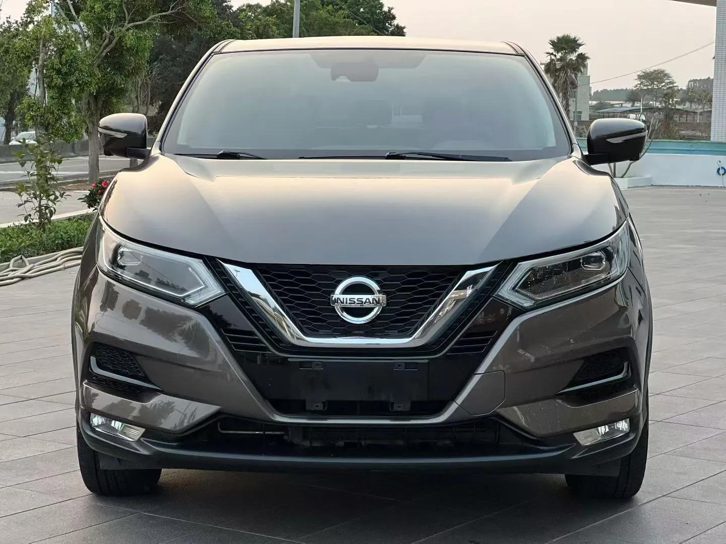 Nissan Qashqai 2019 2.0L CVT Luxury Edition — миниатюра 3