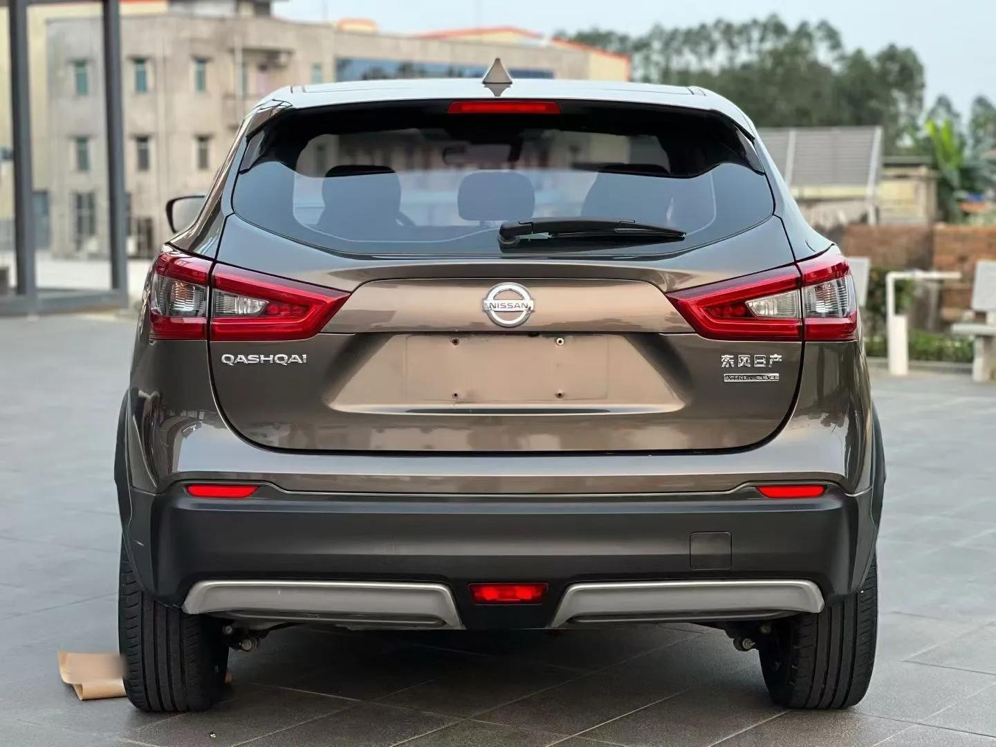 Nissan Qashqai 2019 2.0L CVT Luxury Edition — миниатюра 4