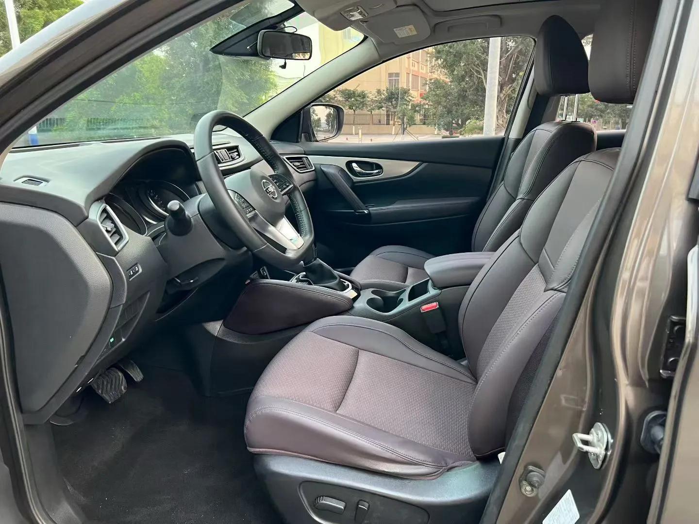 Nissan Qashqai 2019 2.0L CVT Luxury Edition — миниатюра 9