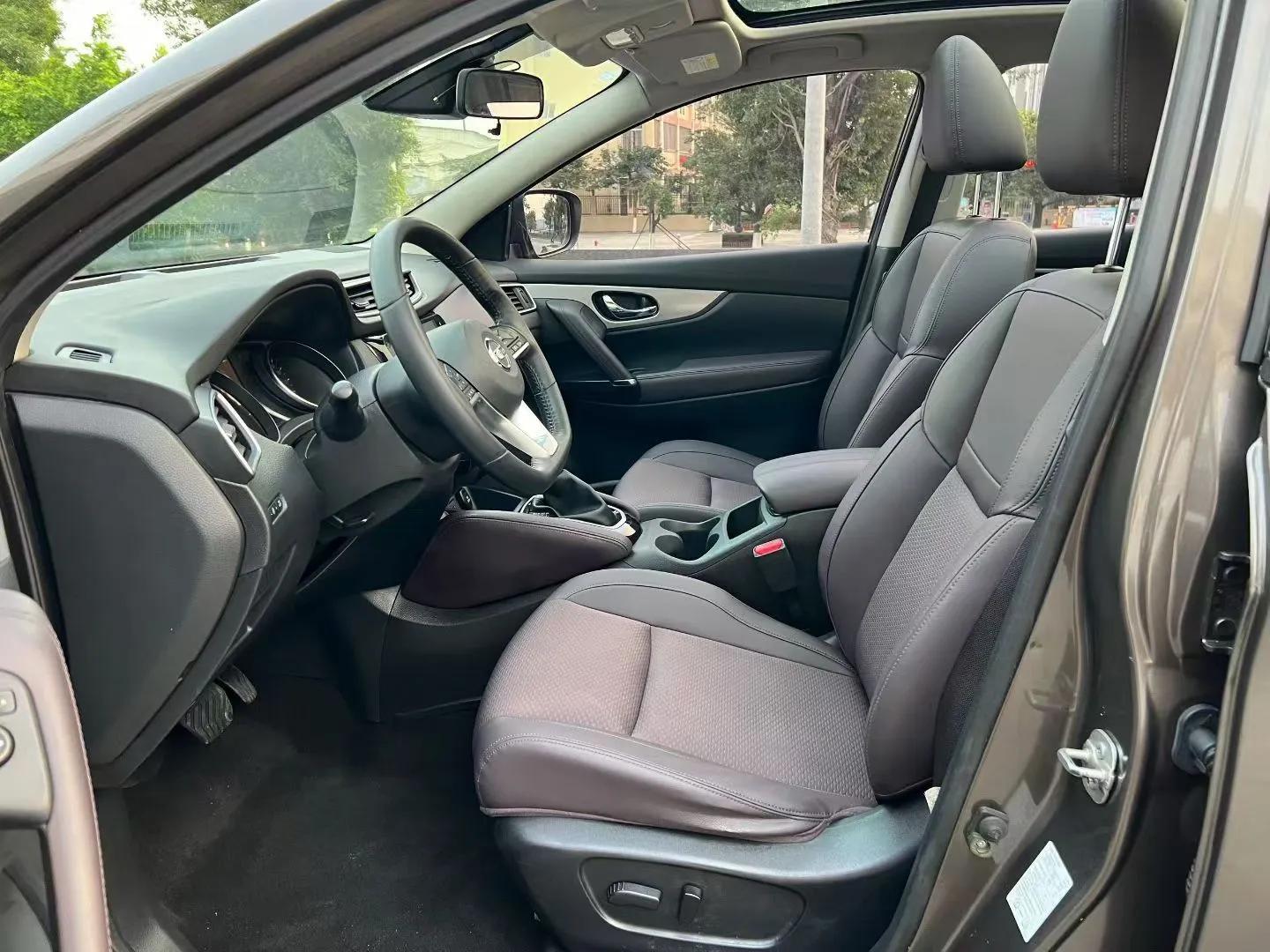 Nissan Qashqai 2019 2.0L CVT Luxury Edition — миниатюра 10