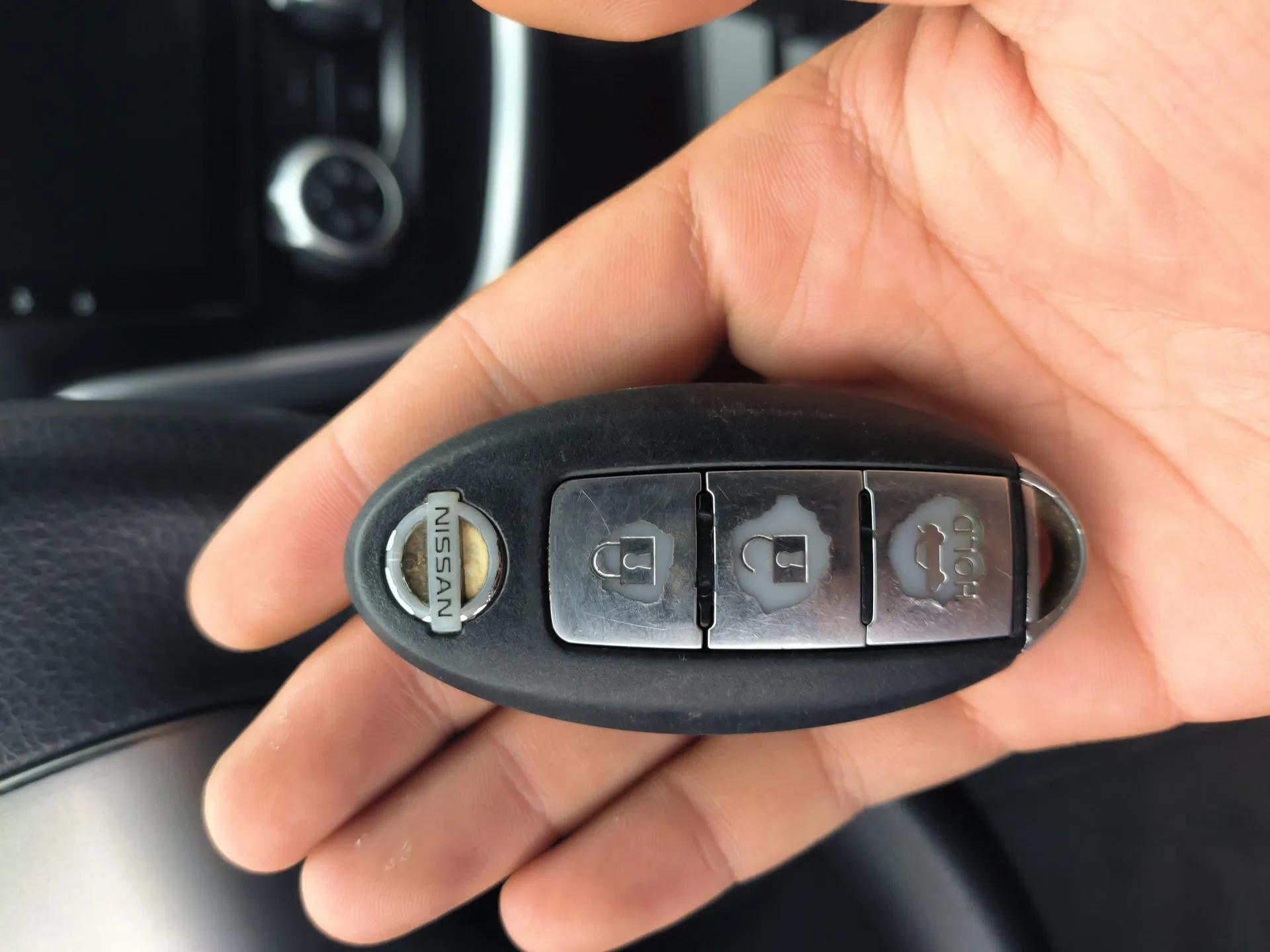 Nissan Tiida 2016 1.6L CVT Cool Dynamic Edition — миниатюра 12