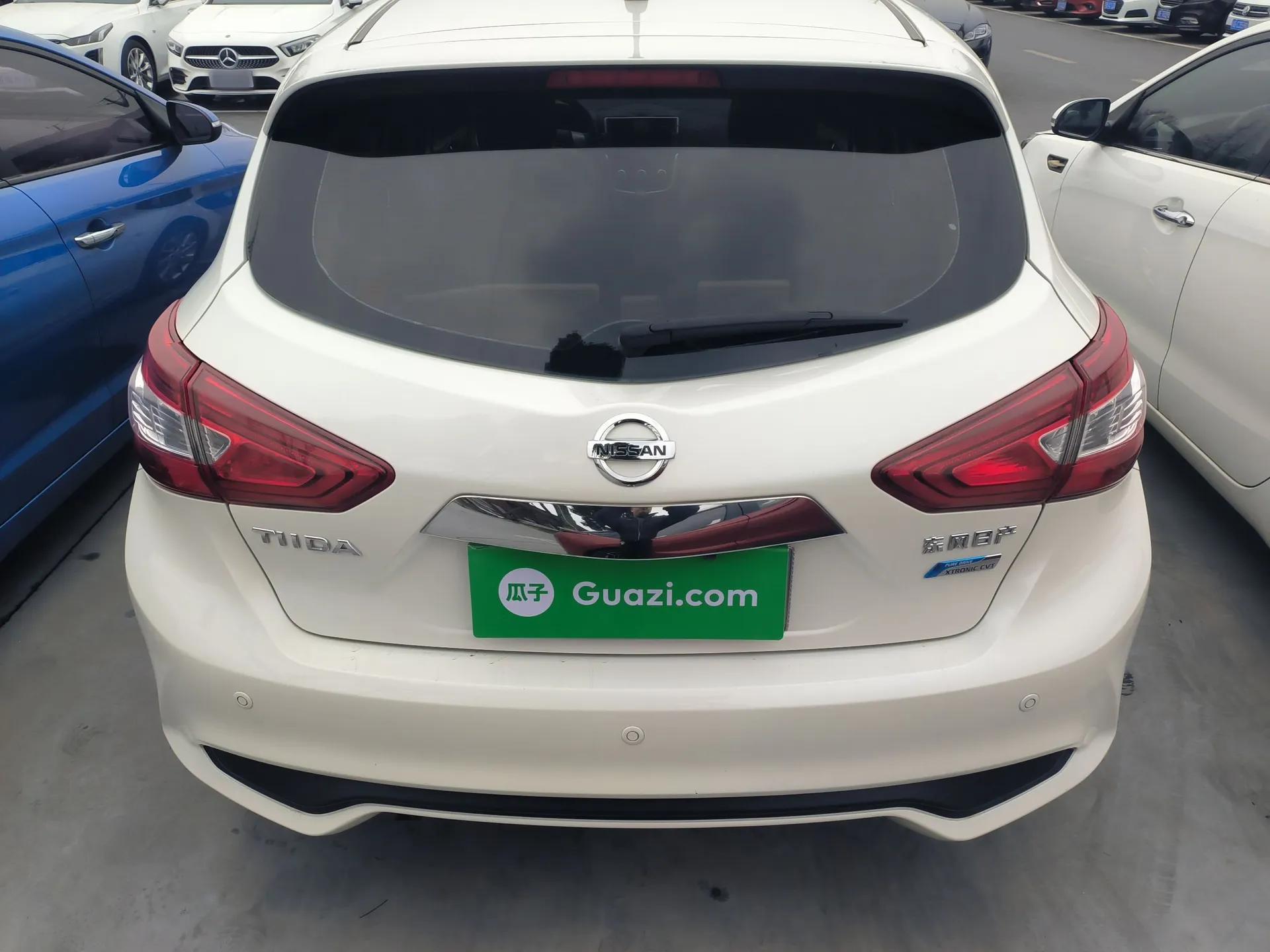 Nissan Tiida 2016 1.6L CVT Cool Dynamic Edition — миниатюра 5