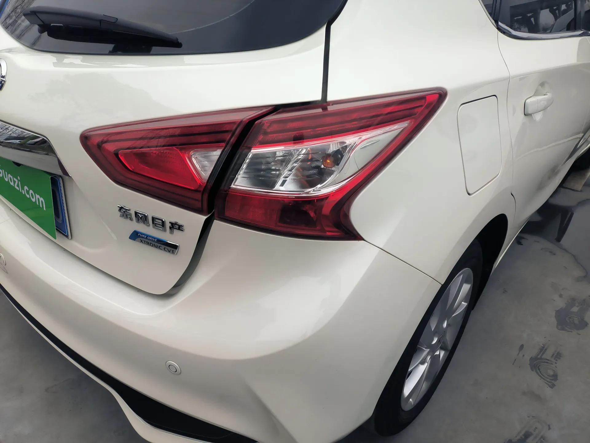 Nissan Tiida 2016 1.6L CVT Cool Dynamic Edition — миниатюра 7