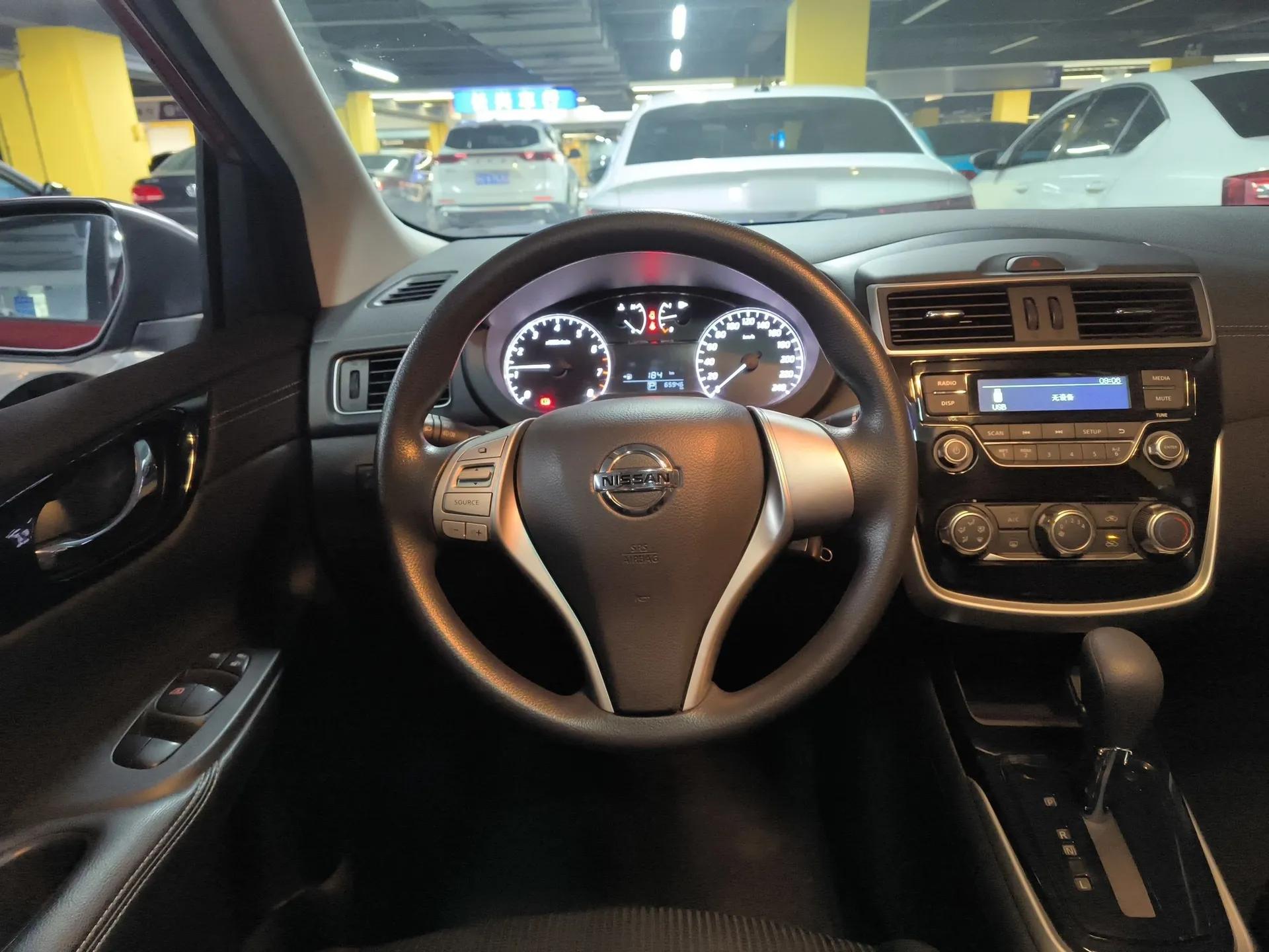 Nissan Tiida 2019 1.6L CVT Cool Edition China VI Standard — миниатюра 10