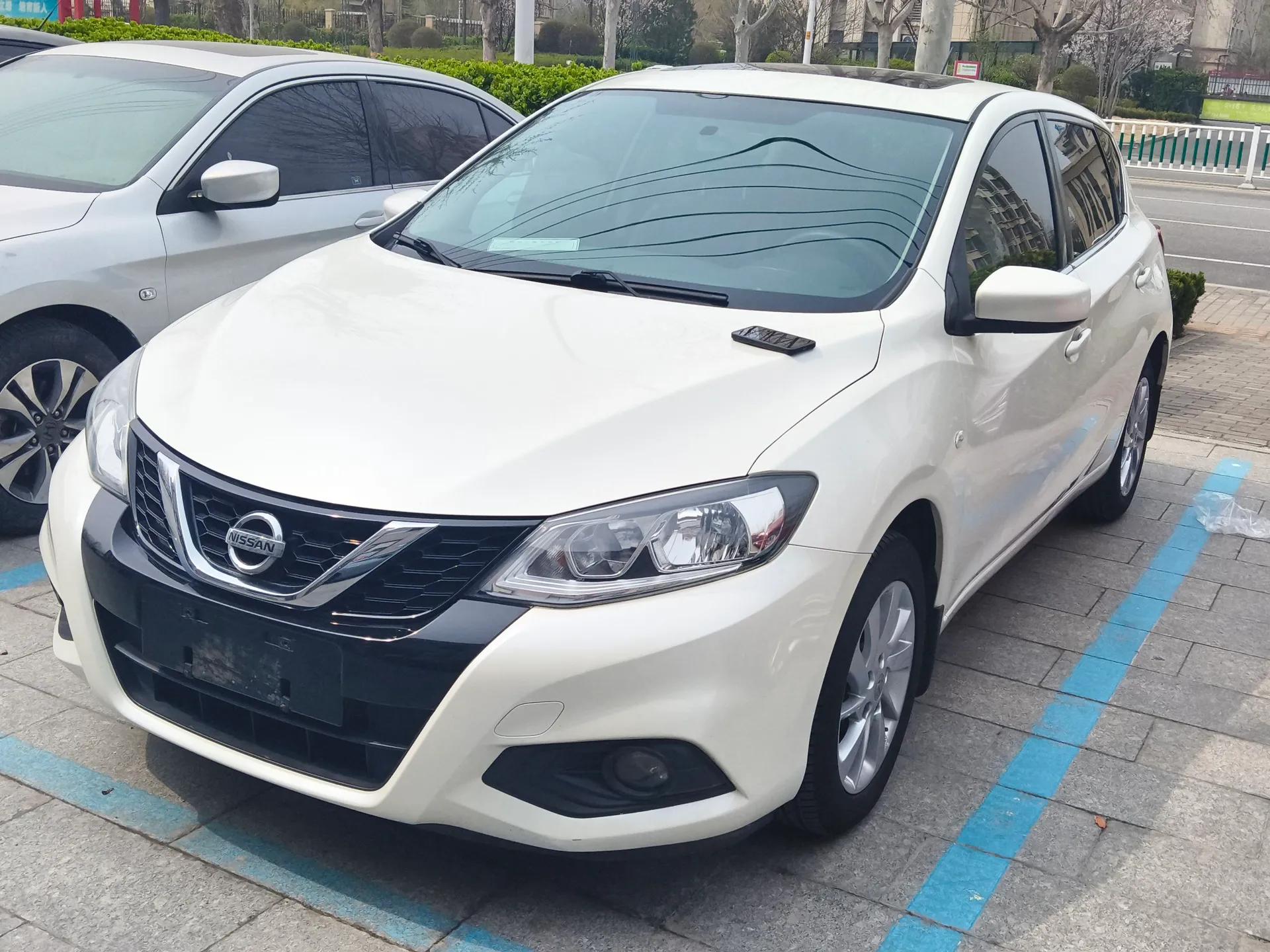 Nissan Tiida 2016 1.6L CVT Cool Dynamic Edition — миниатюра 1