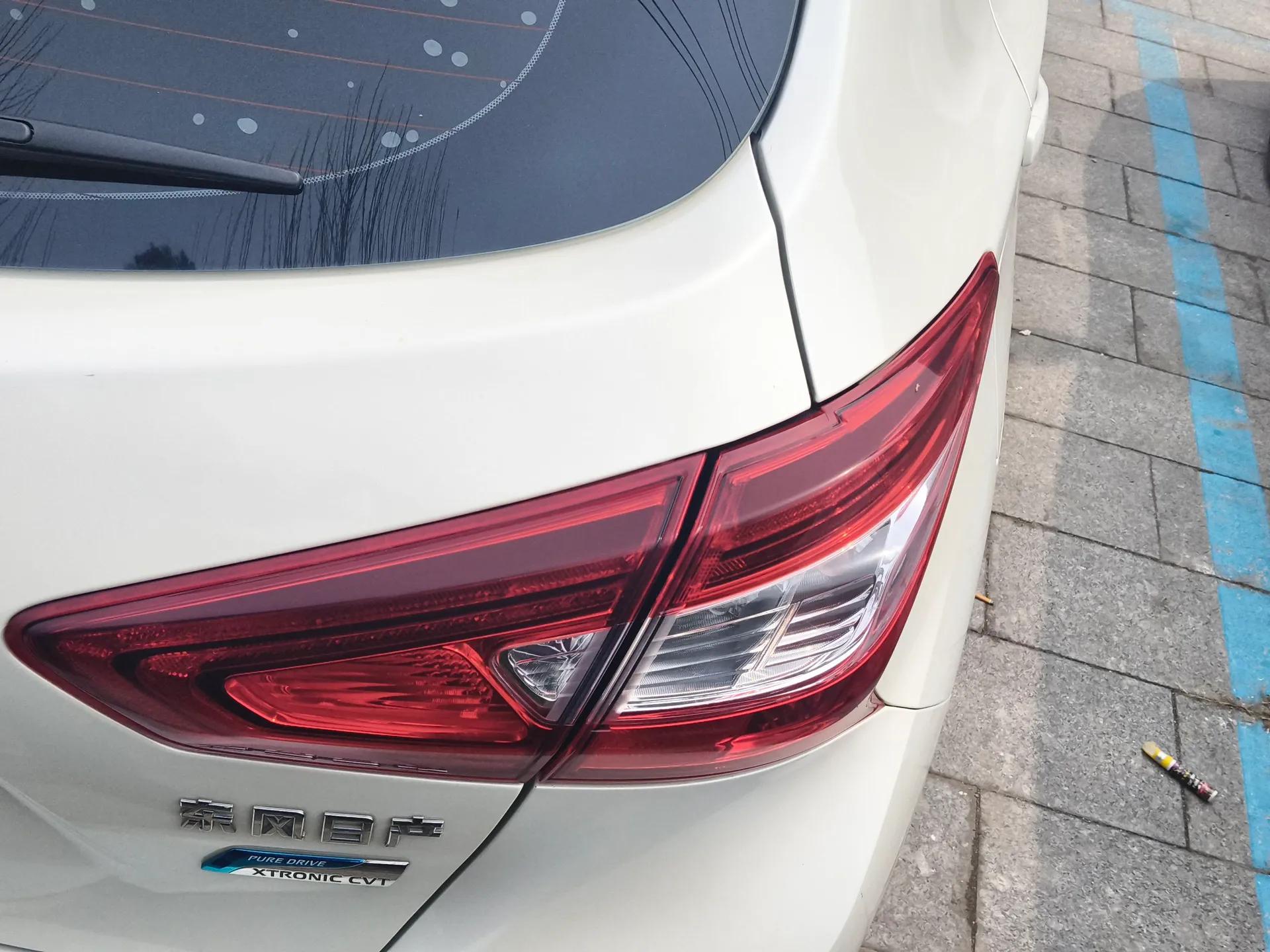 Nissan Tiida 2016 1.6L CVT Cool Dynamic Edition — миниатюра 7