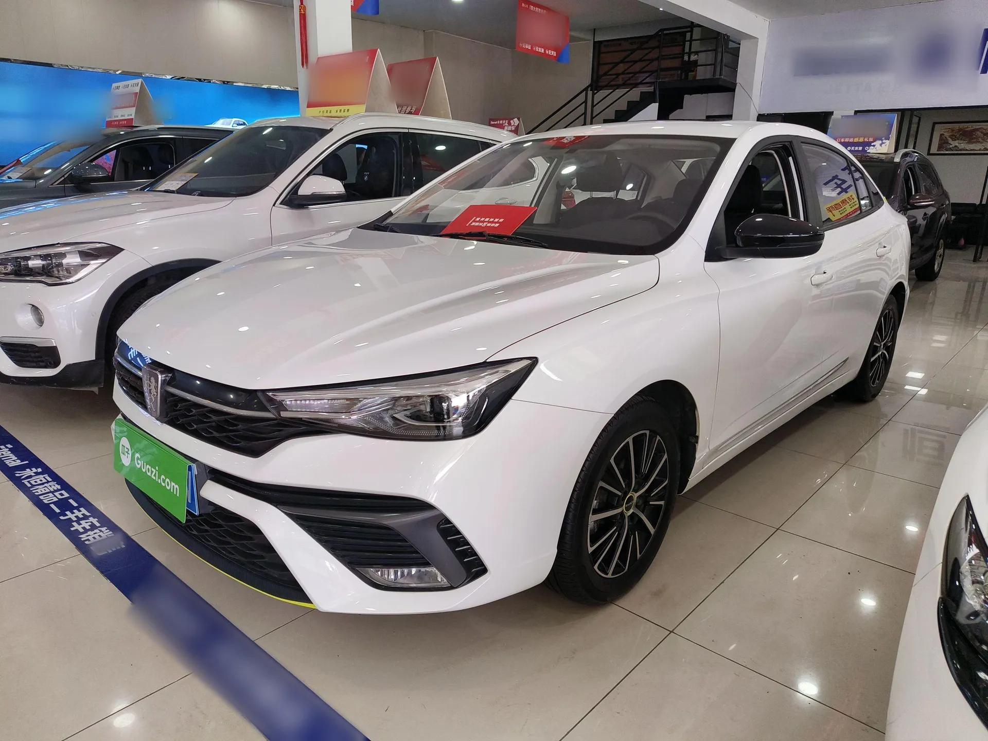 Roewe i5 2021 1.5L CVT Platinum Edition — миниатюра 1