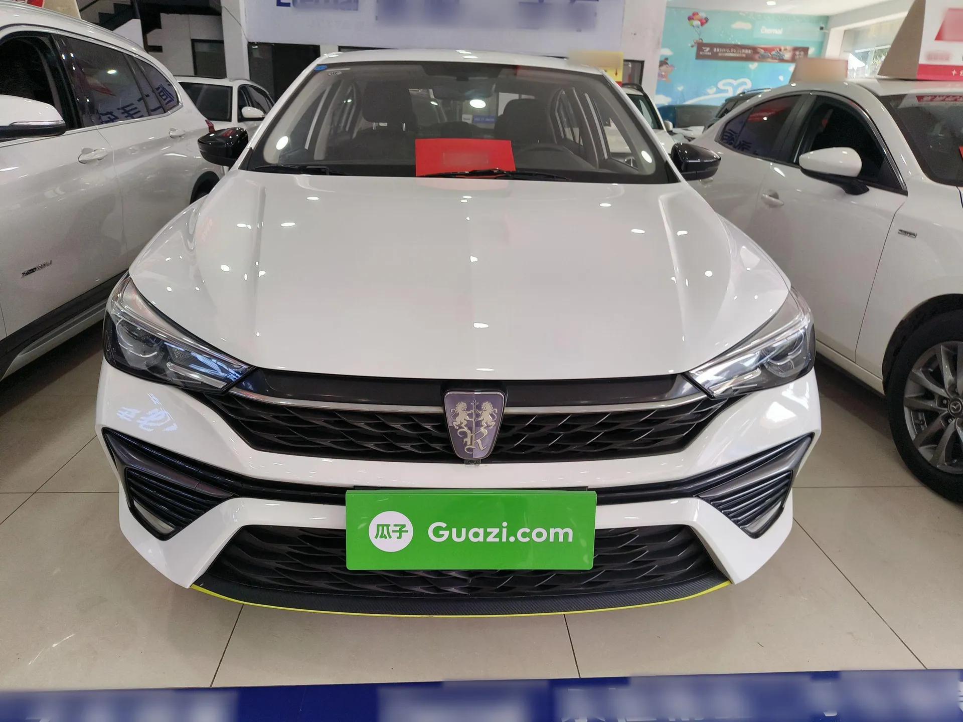 Roewe i5 2021 1.5L CVT Platinum Edition — миниатюра 3