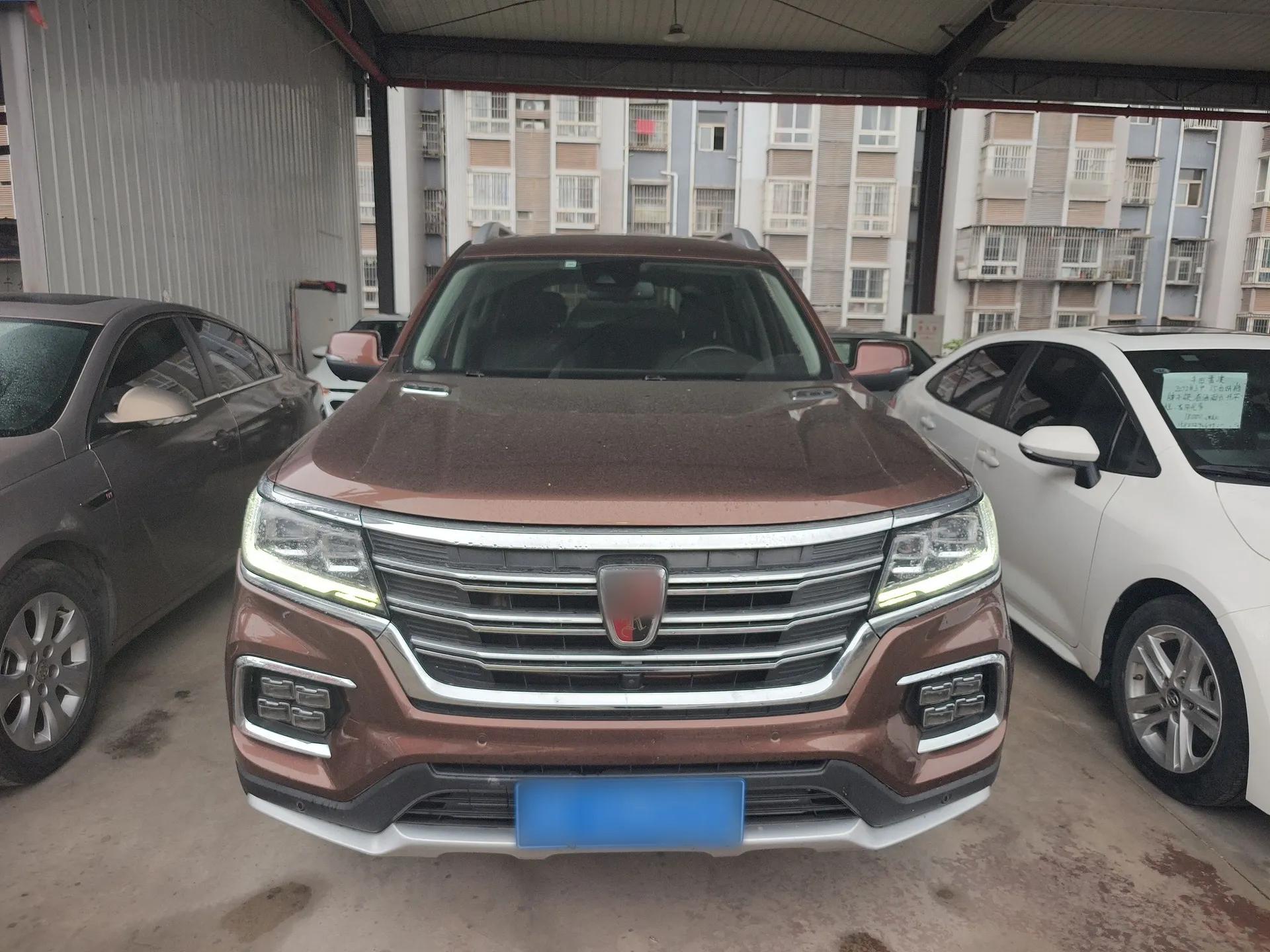 Roewe RX8 2018 30T Smart Connectivity Two-Wheel Drive Supreme Edition — миниатюра 2