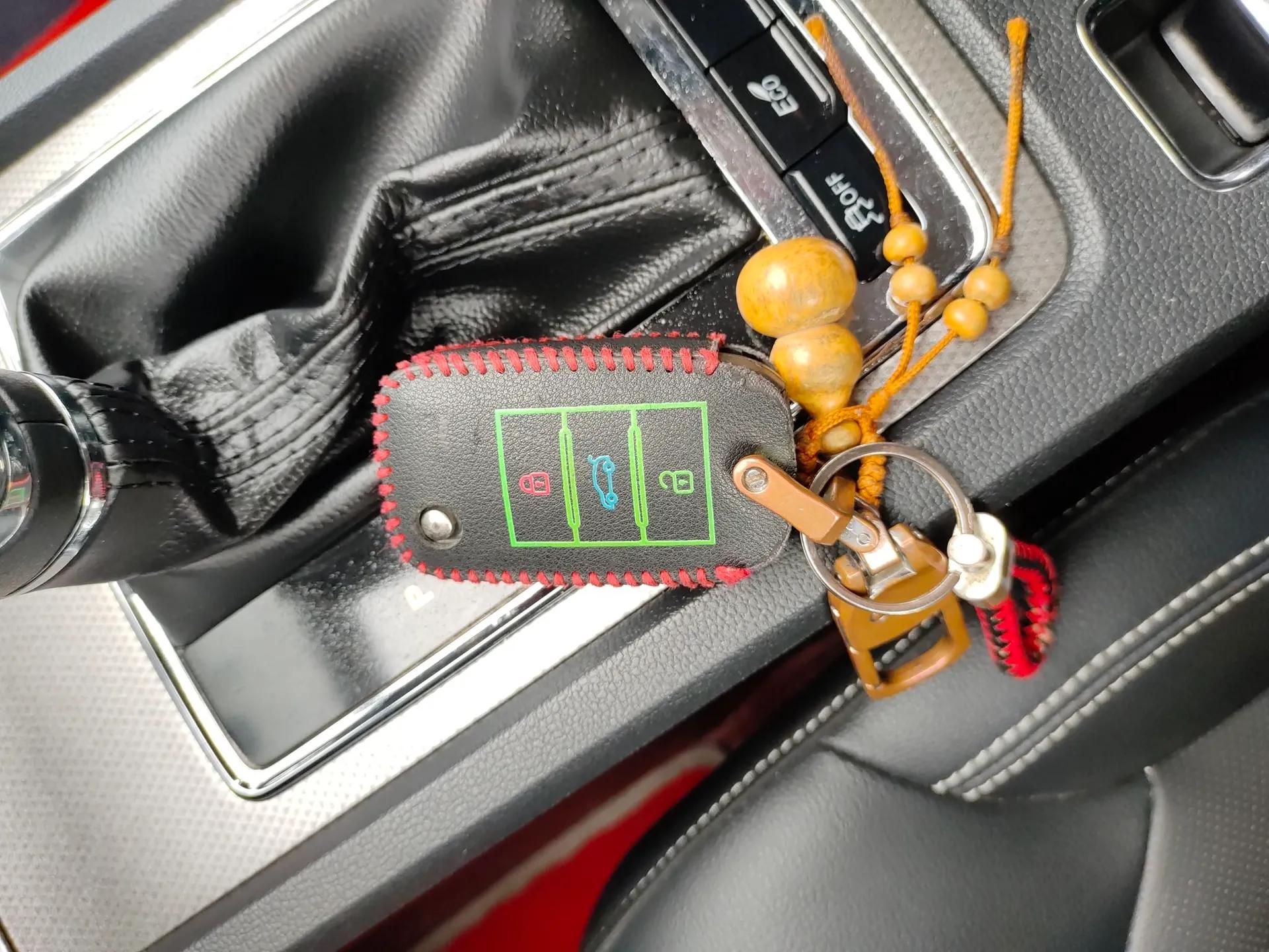 Roewe i6 2020 PLUS 1.6L CVT 4G Connected Glory Flagship Edition — миниатюра 12