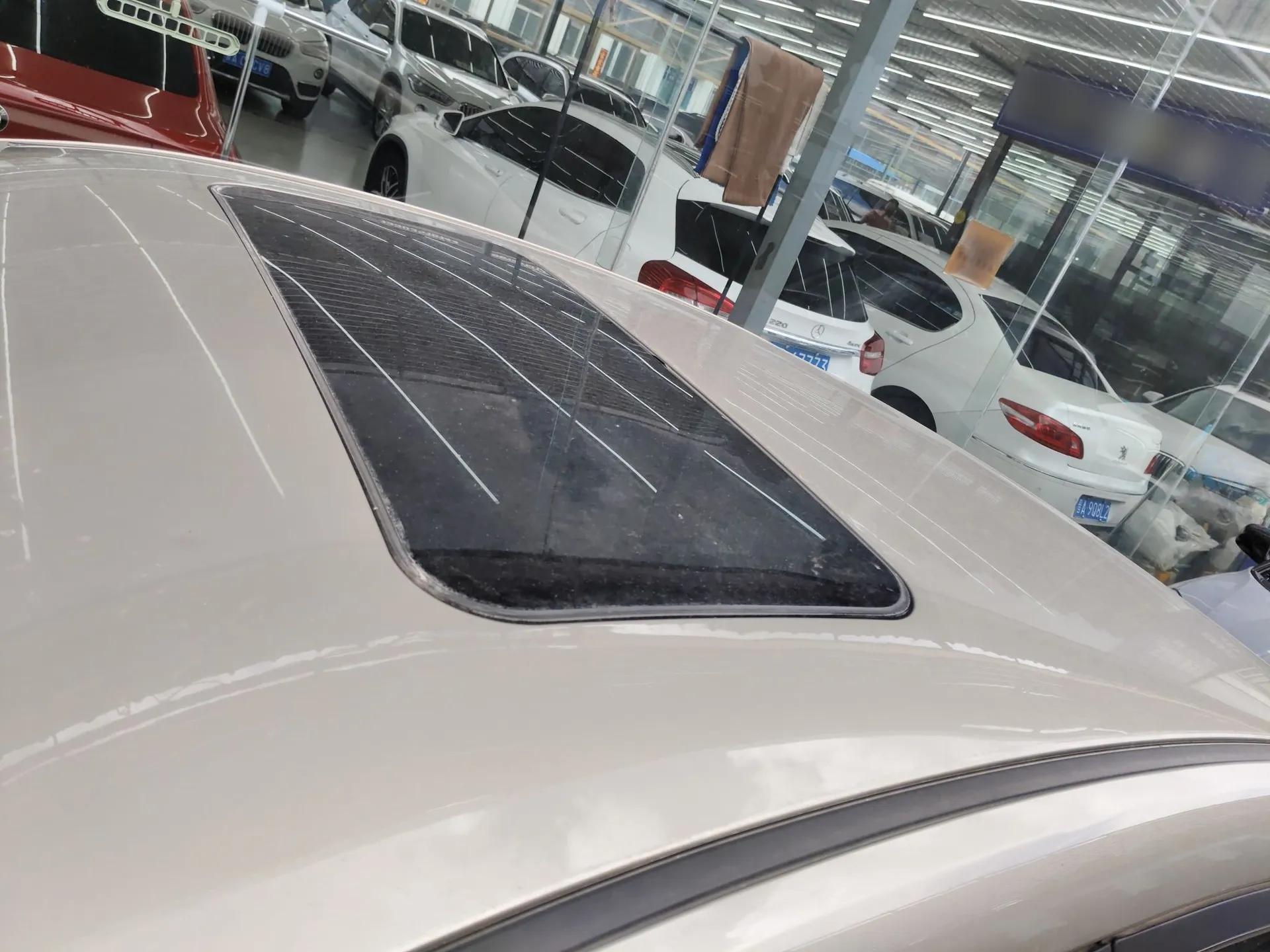 Roewe 360 2015 20T TST Deluxe Edition — миниатюра 11