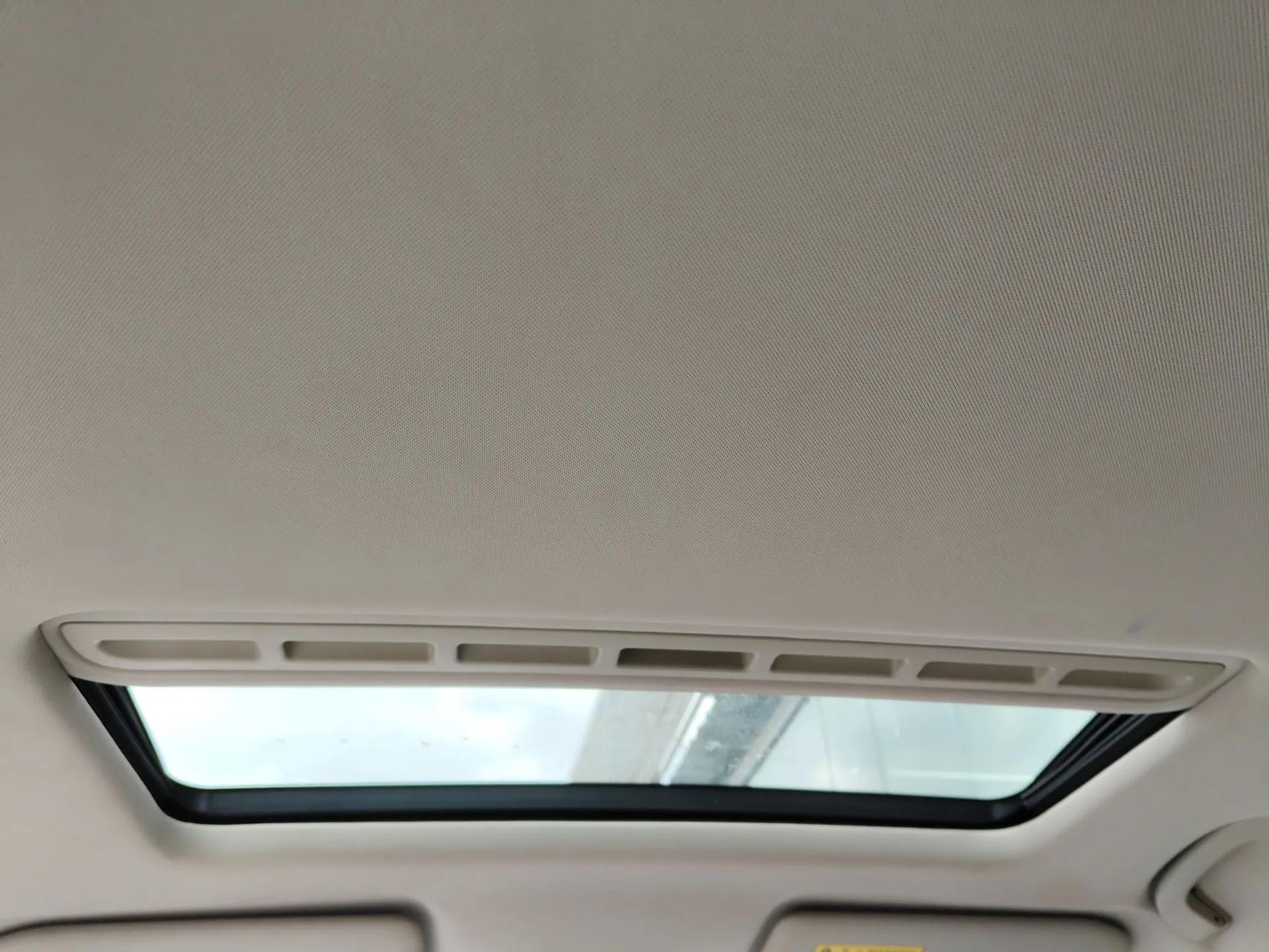 Roewe 360 2015 20T TST Deluxe Edition — миниатюра 21