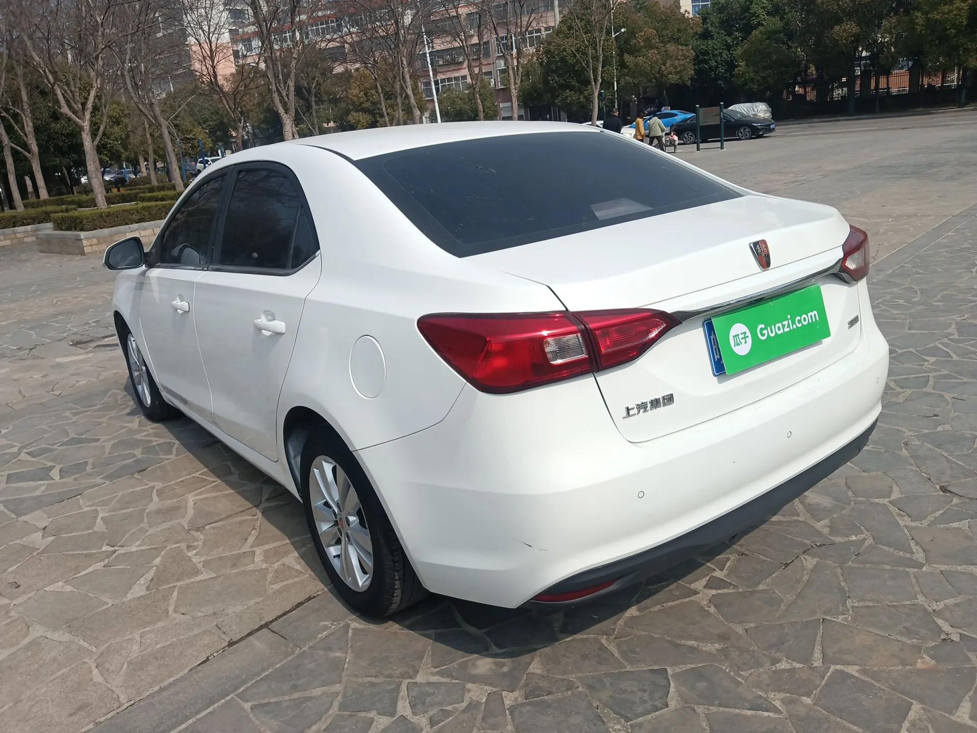 Roewe 360 2015 1.5L Automatic Luxury Edition — миниатюра 4