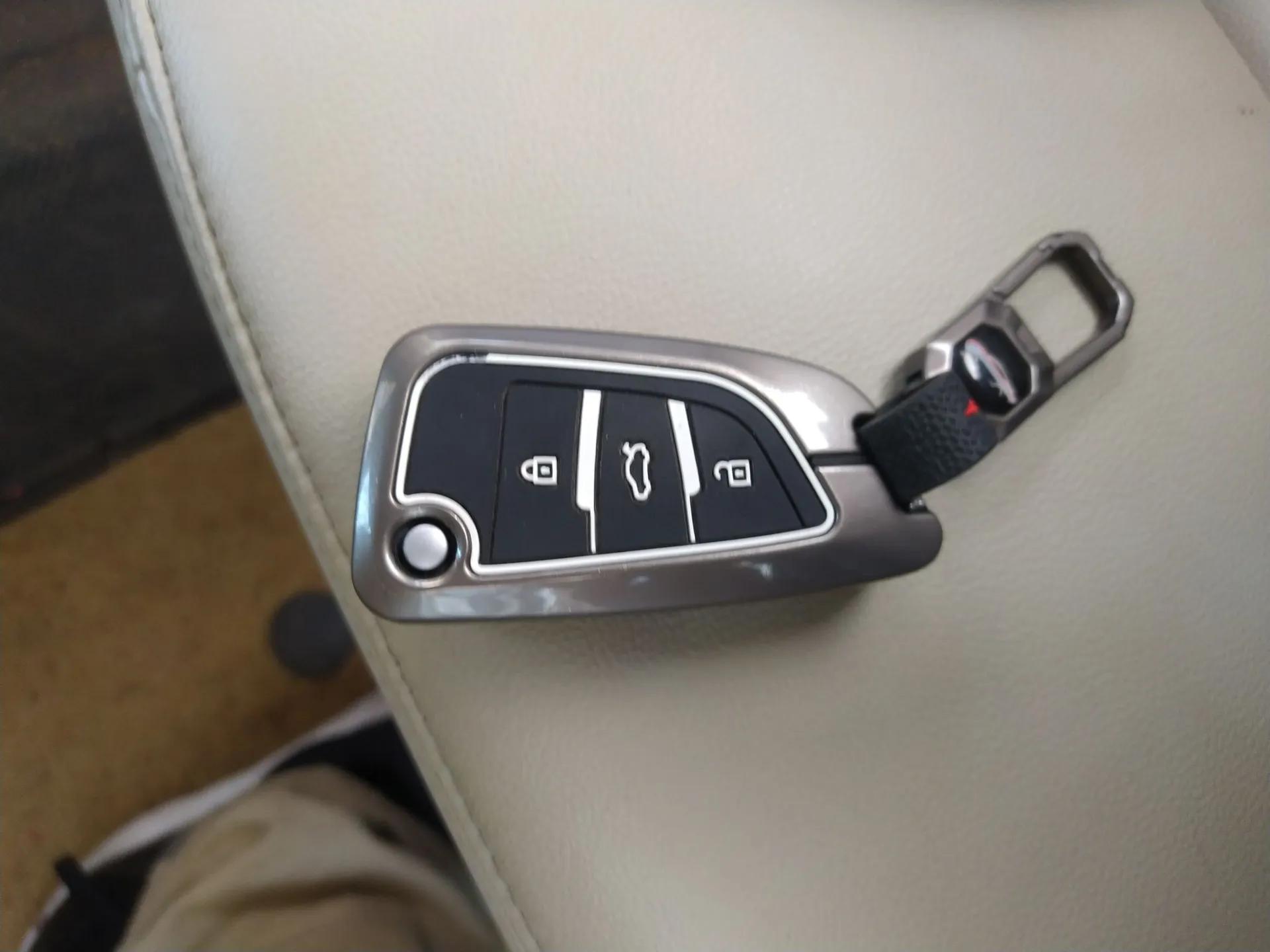 Roewe 360 2015 1.5L Automatic Luxury Edition — миниатюра 12