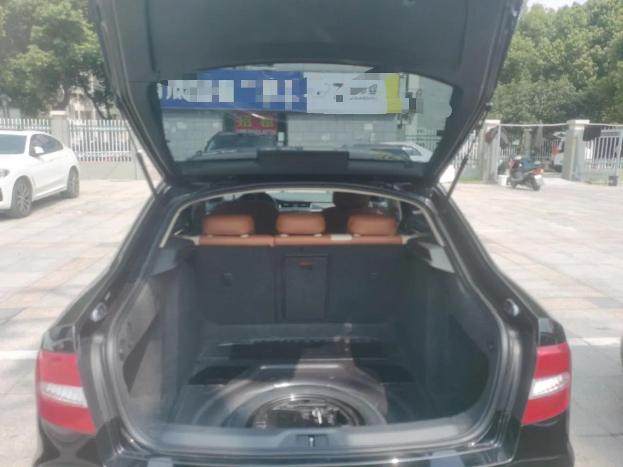 Skoda Superb 2013 1.8TSI Automatic MingShi Edition — миниатюра 21